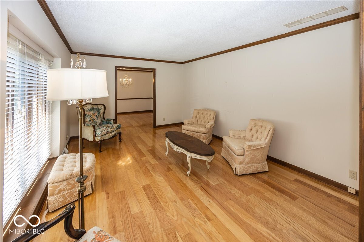 1214 Ironwood Drive W, Carmel, IN, 46033 photo 4 of 32