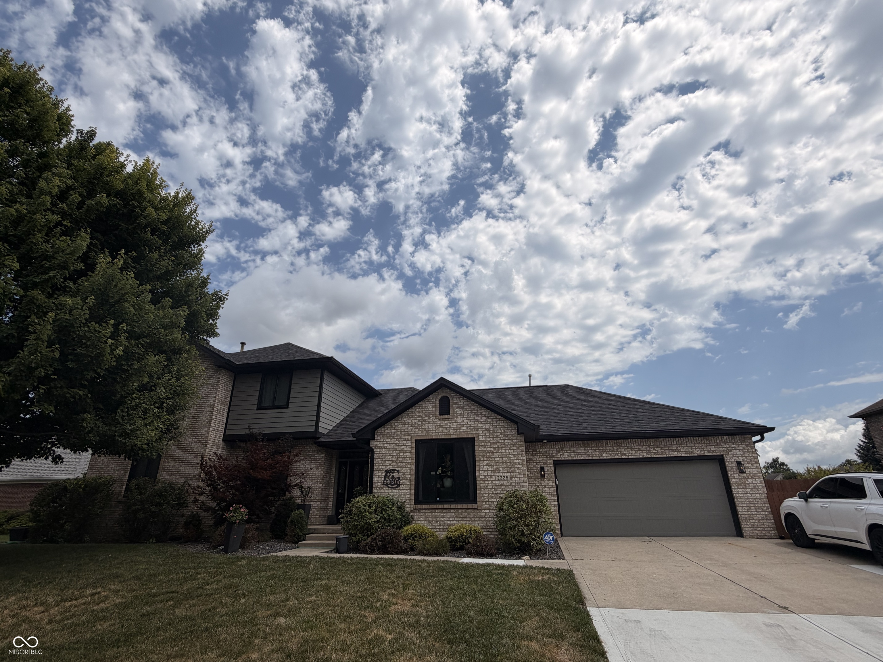 2225 Marina Court, Greenwood, IN, 46143 photo 4 of 41
