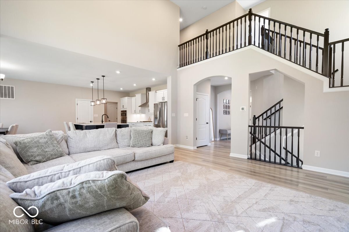 6210 Shallow Creek, Indianapolis, IN, 46237 photo 4 of 32