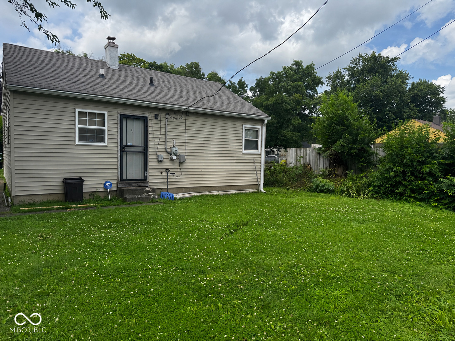 3337 W 22nd Street, Indianapolis, IN, 46222 photo 4 of 13