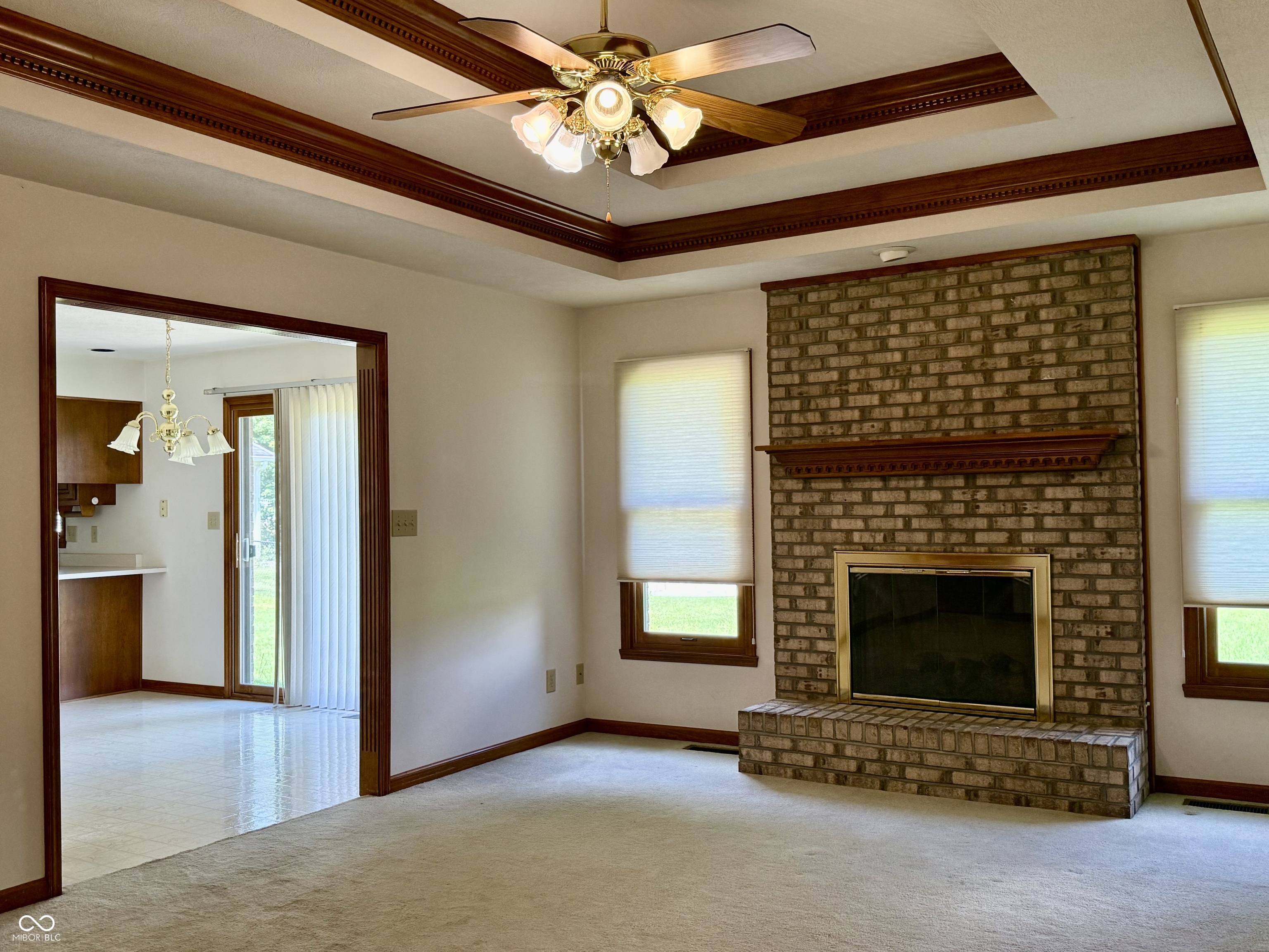897 N Scott Drive, Greenwood, IN, 46142 photo 4 of 29