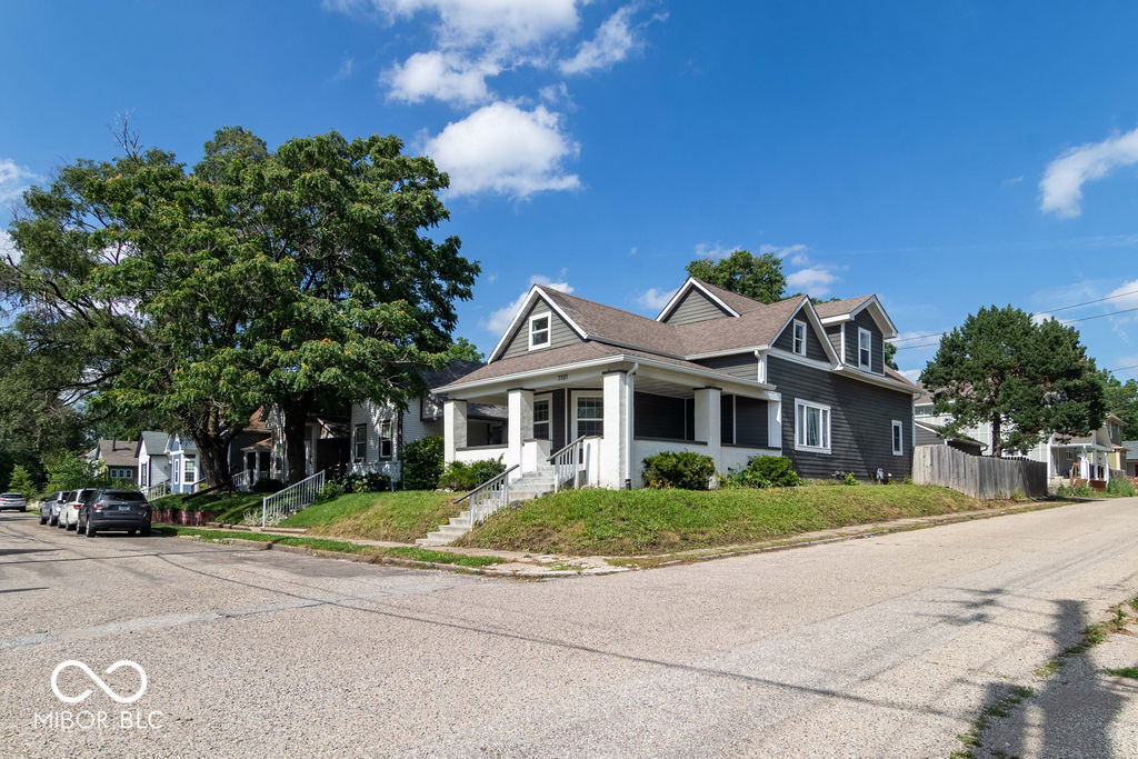1101 Larch Street, Indianapolis, IN, 46201 photo 4 of 53