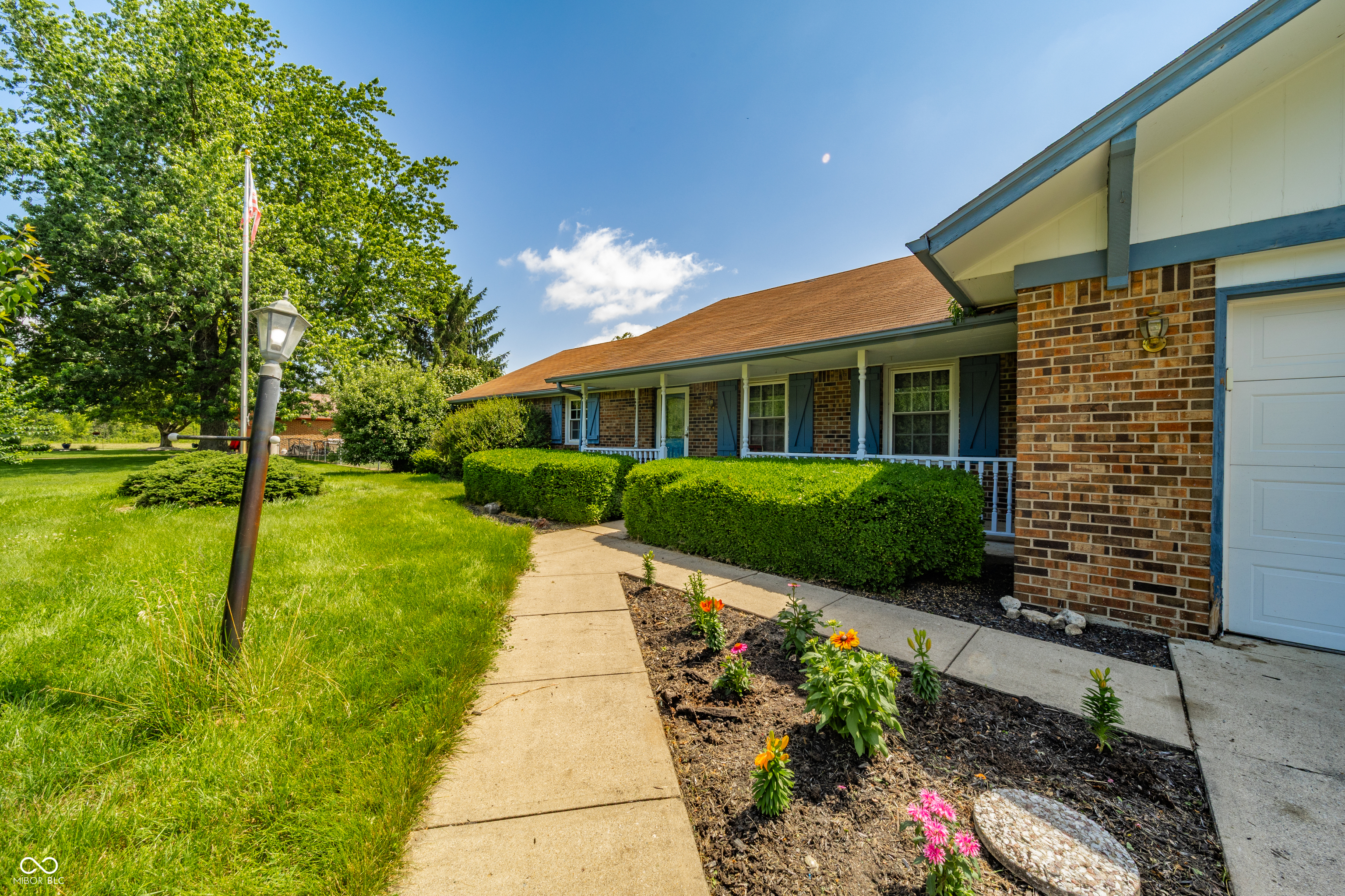 2922 Harbur Boulevard, Anderson, IN, 46011 photo 4 of 36