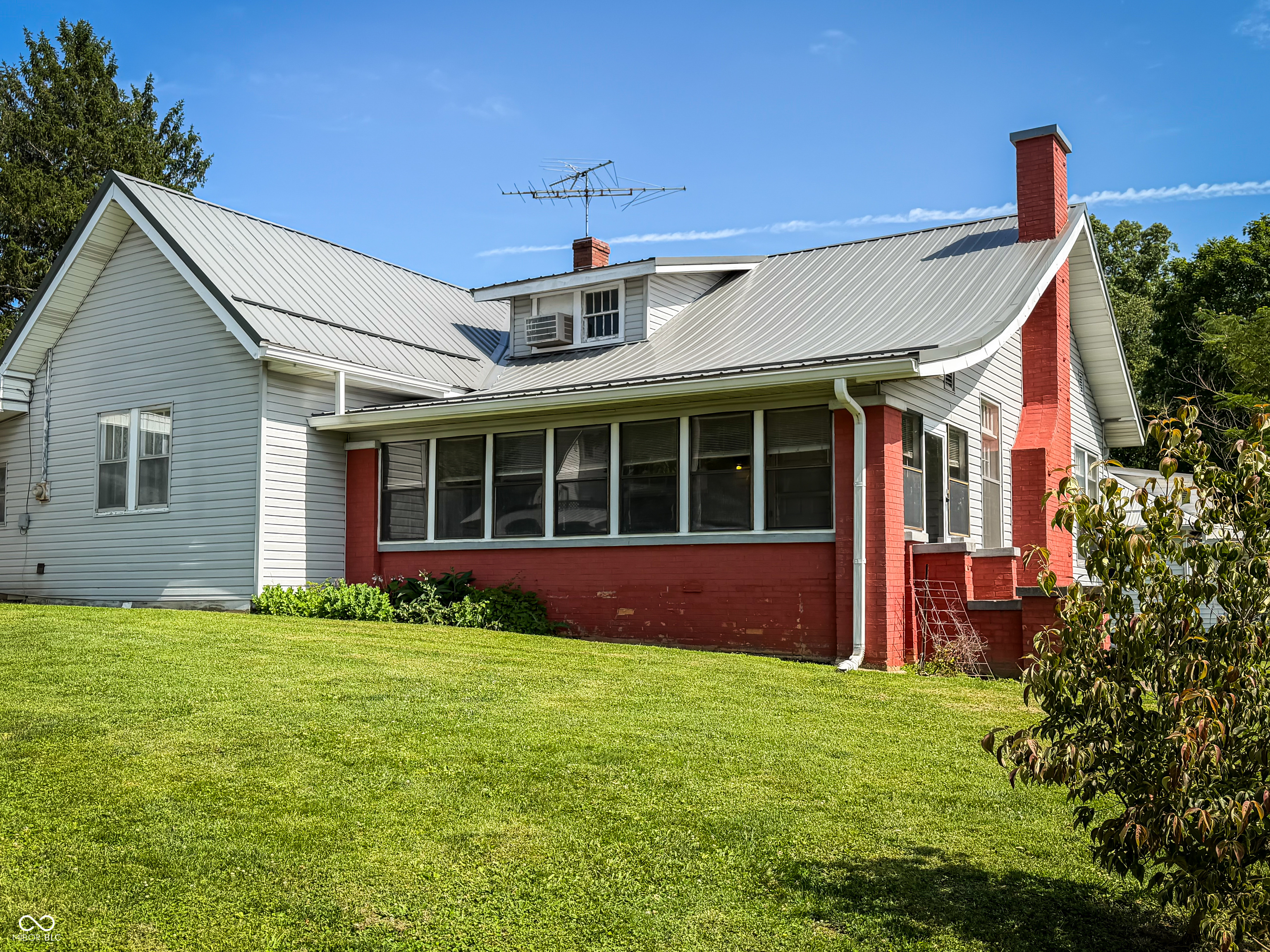 106 College Avenue, Paoli, IN, 47454 photo 4 of 34