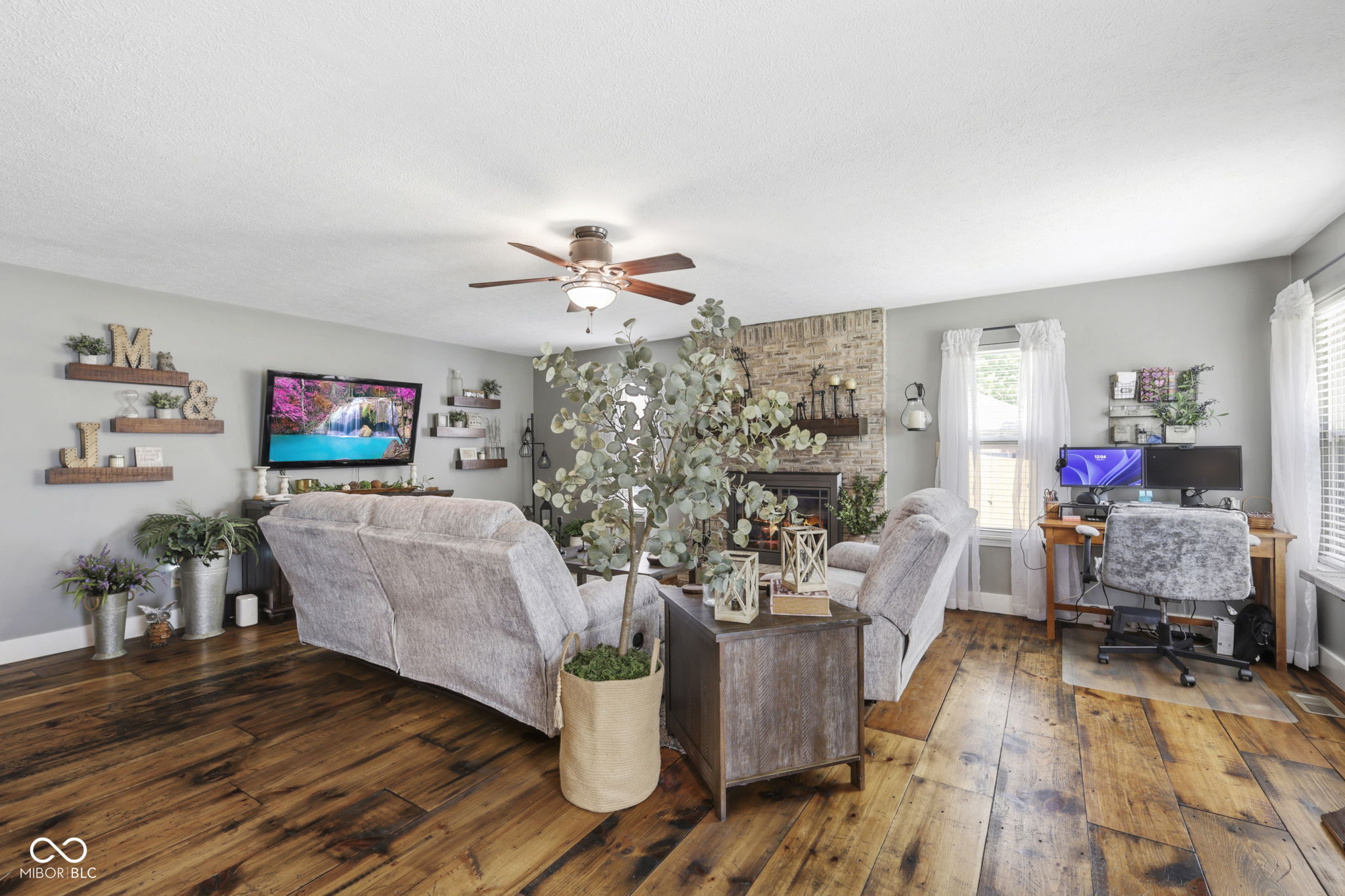 1223 Stave Oak Court, Beech Grove, IN, 46107 photo 4 of 35