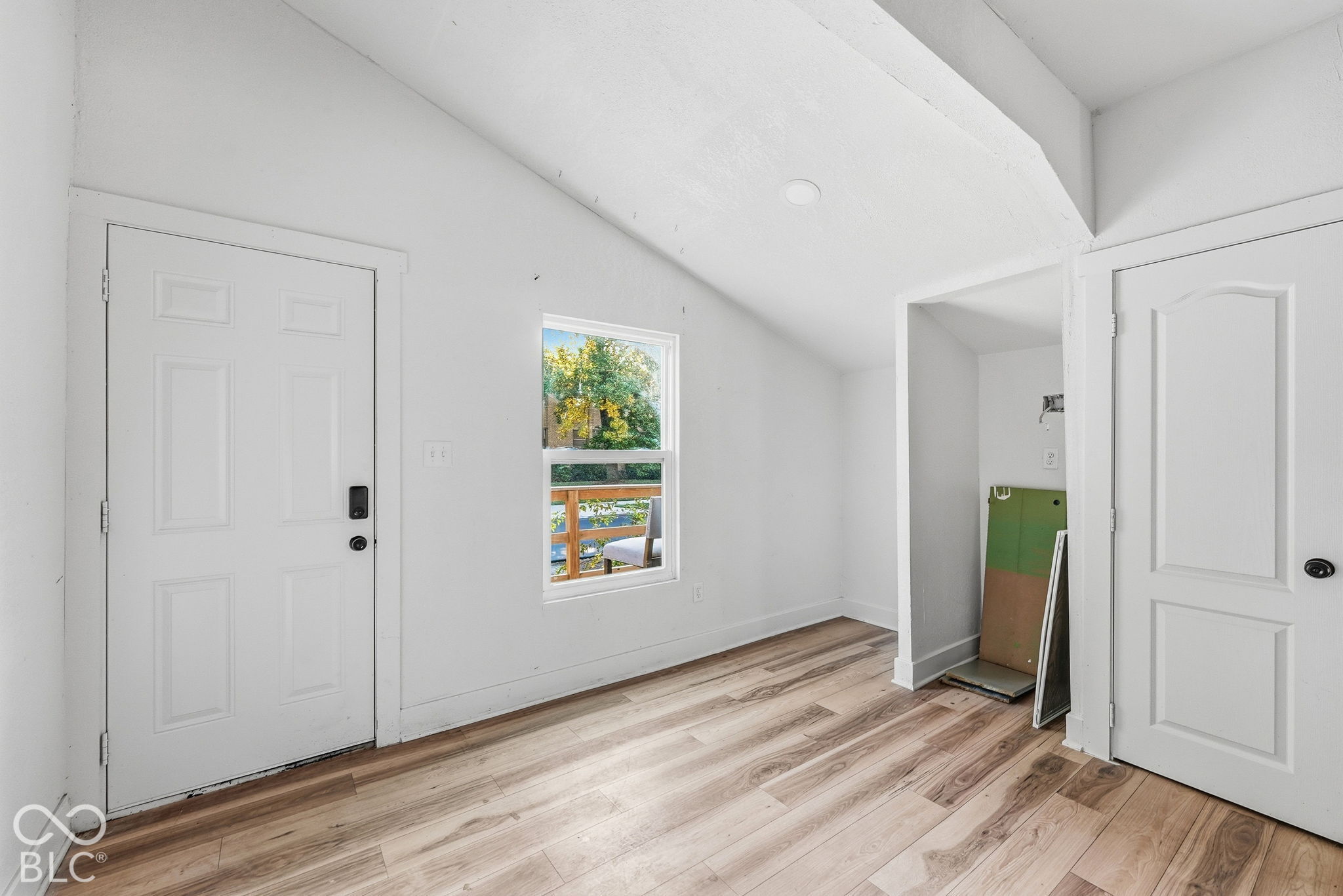 2356 Columbia Avenue, Indianapolis, IN, 46205 photo 4 of 43