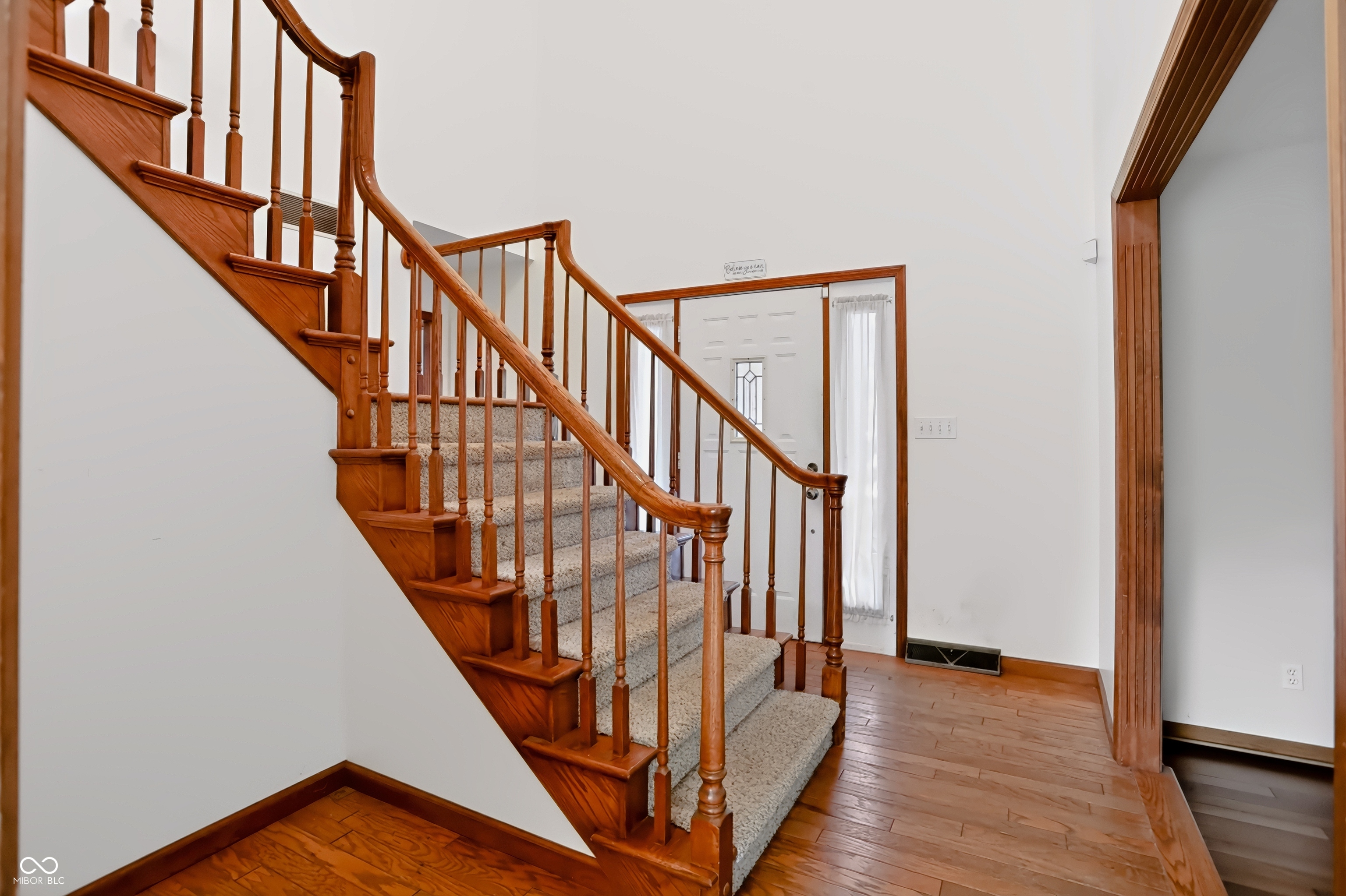 10211 Hidden Meadow Lane, Indianapolis, IN, 46229 photo 4 of 80