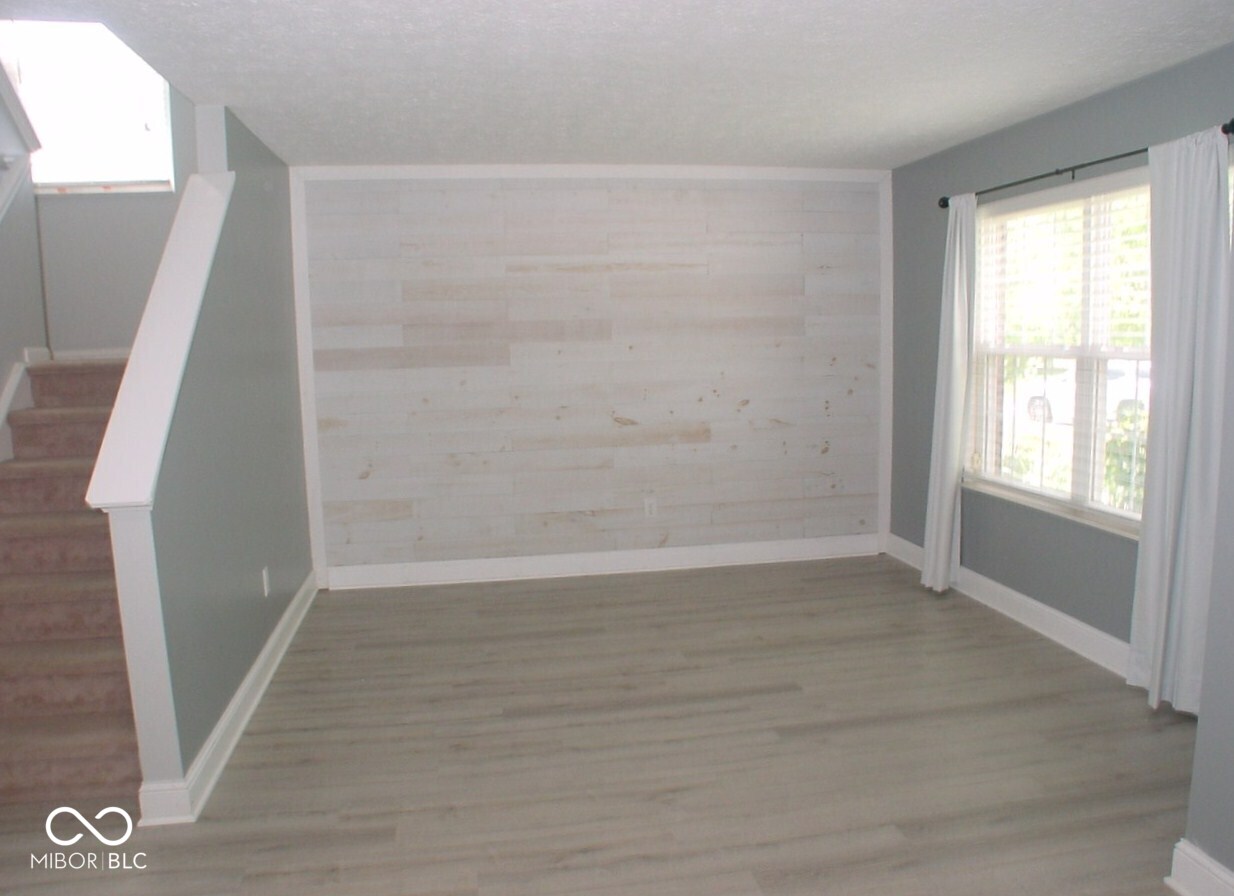 2451 S Woodgrove Way, New Palestine, IN, 46163 photo 4 of 43