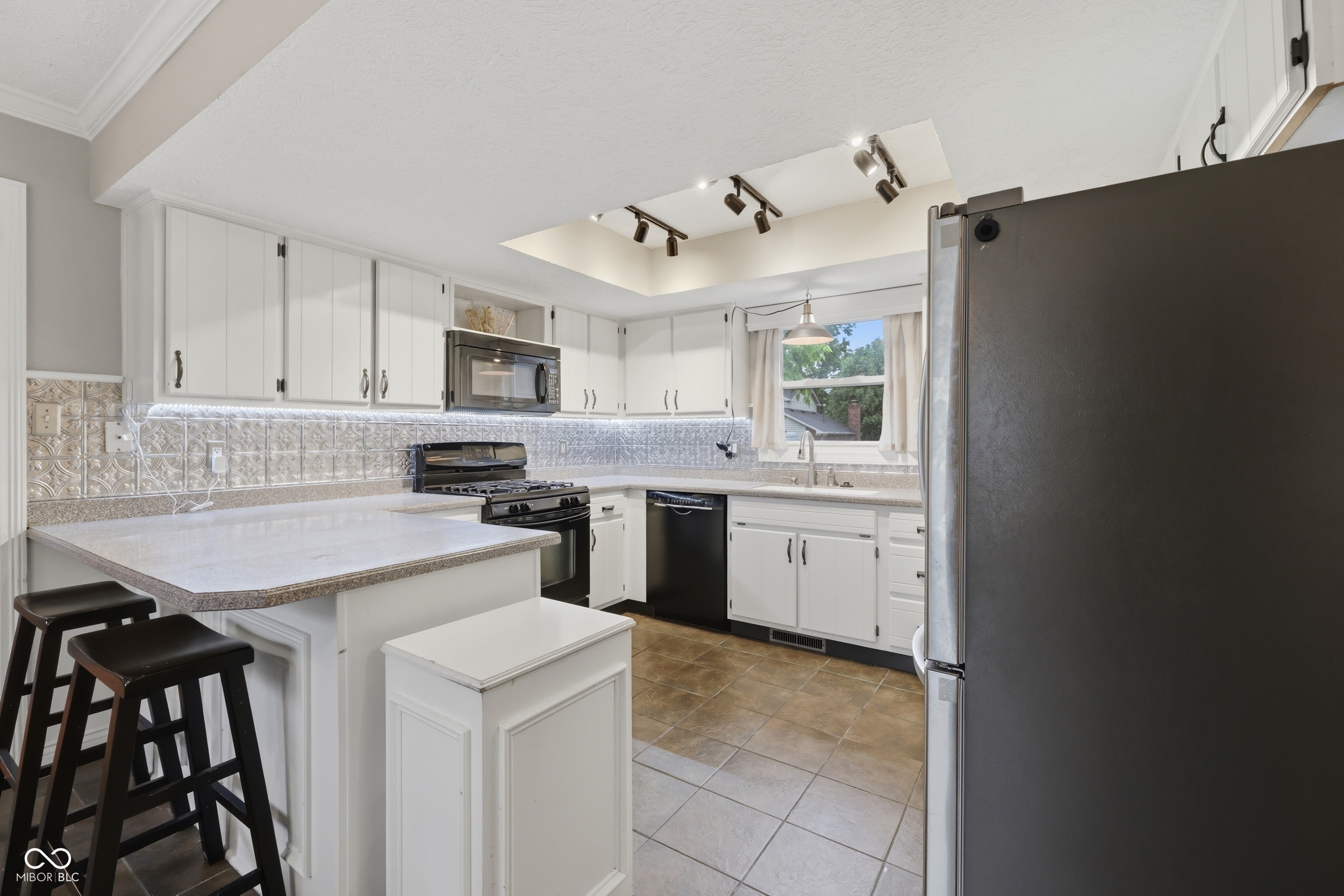 200 Wintergreen, Noblesville, IN, 46062 photo 4 of 39