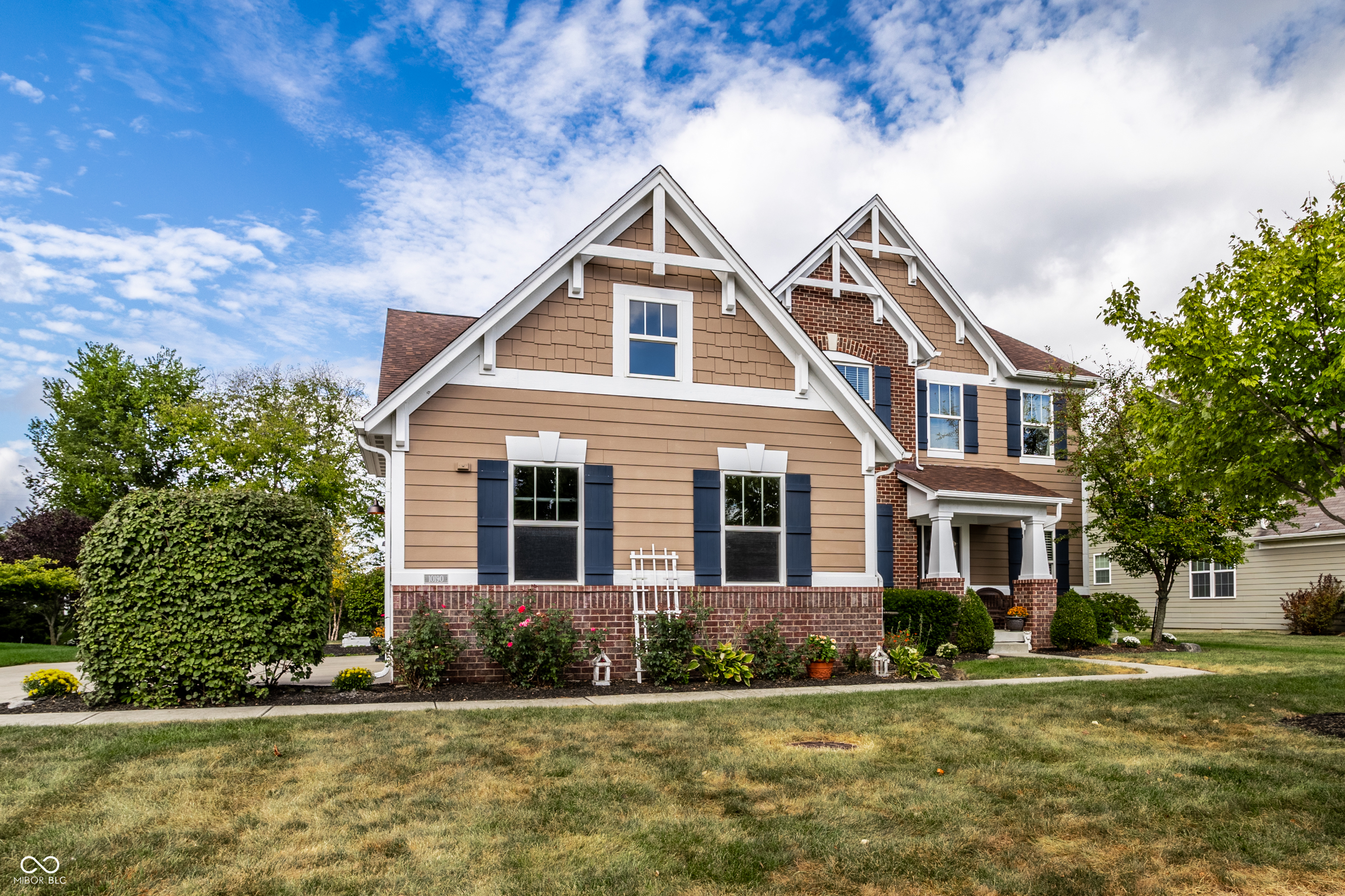 10190 Fantina Lane, Fishers, IN, 46040 photo 4 of 95