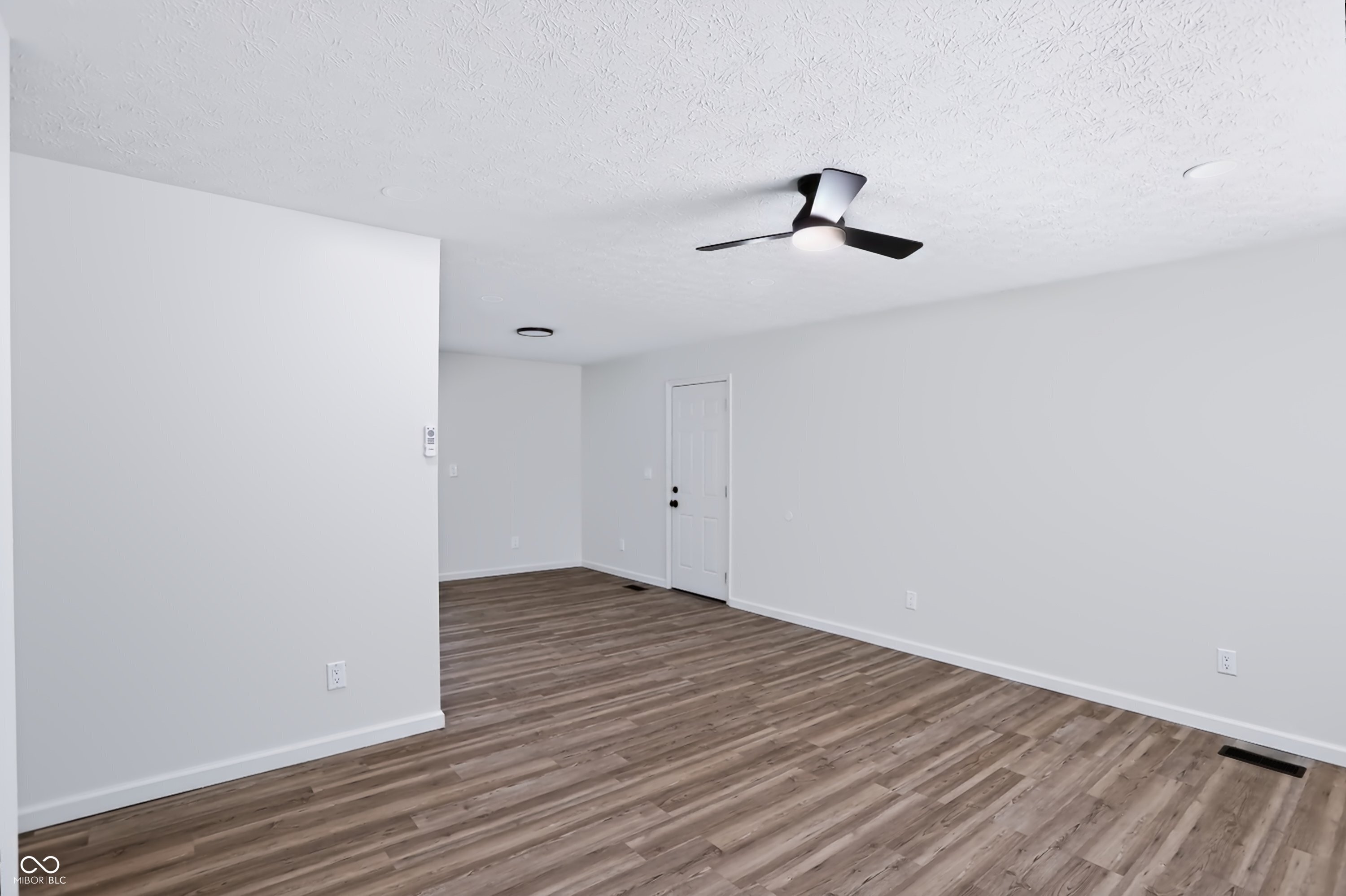 4047 Aspen Way, Indianapolis, IN, 46226 photo 4 of 24