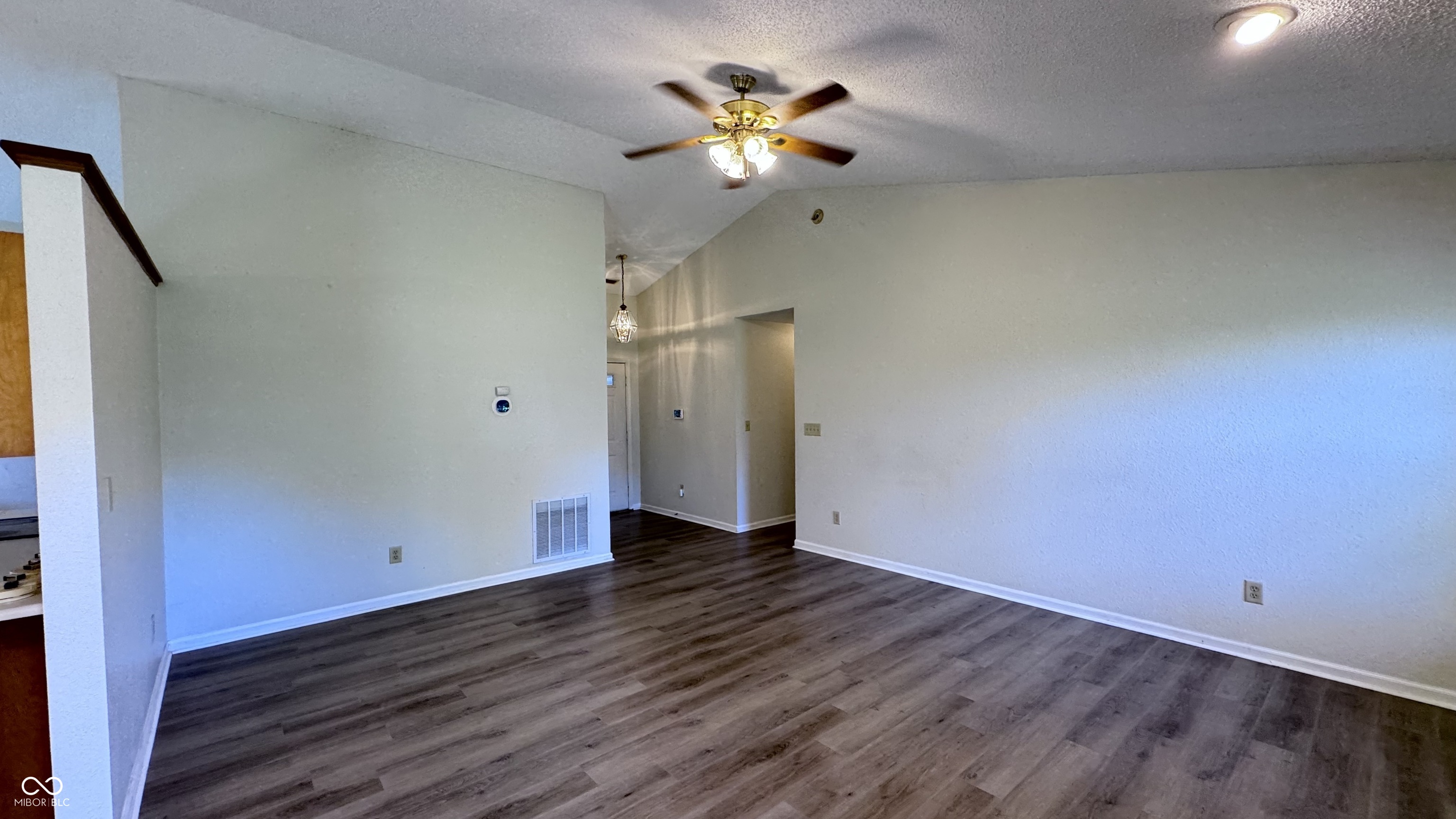 2119 W Van Arsdall Court, Columbus, IN, 47201 photo 4 of 28