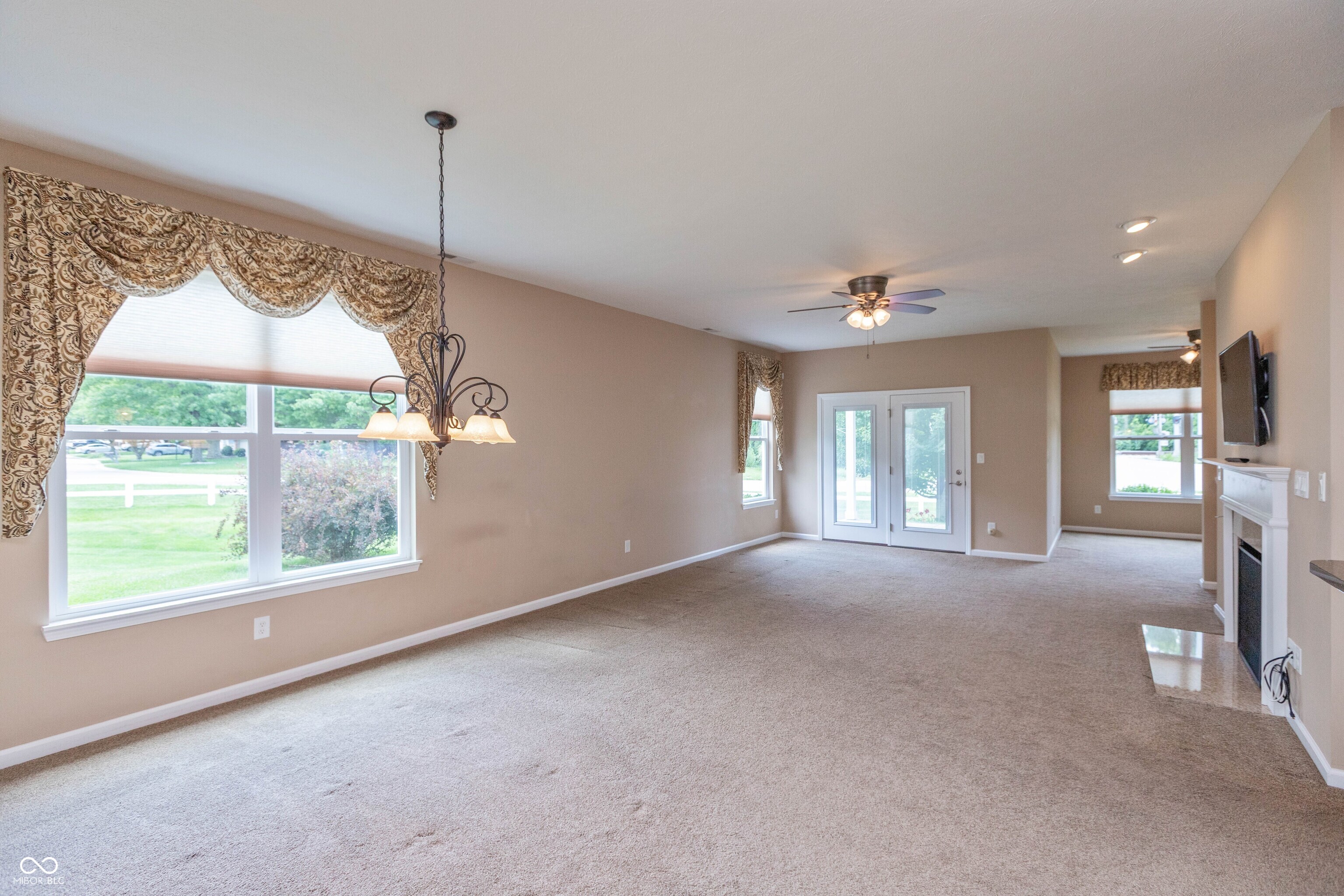 1116 Kristi Court, Greenwood, IN, 46142 photo 4 of 24
