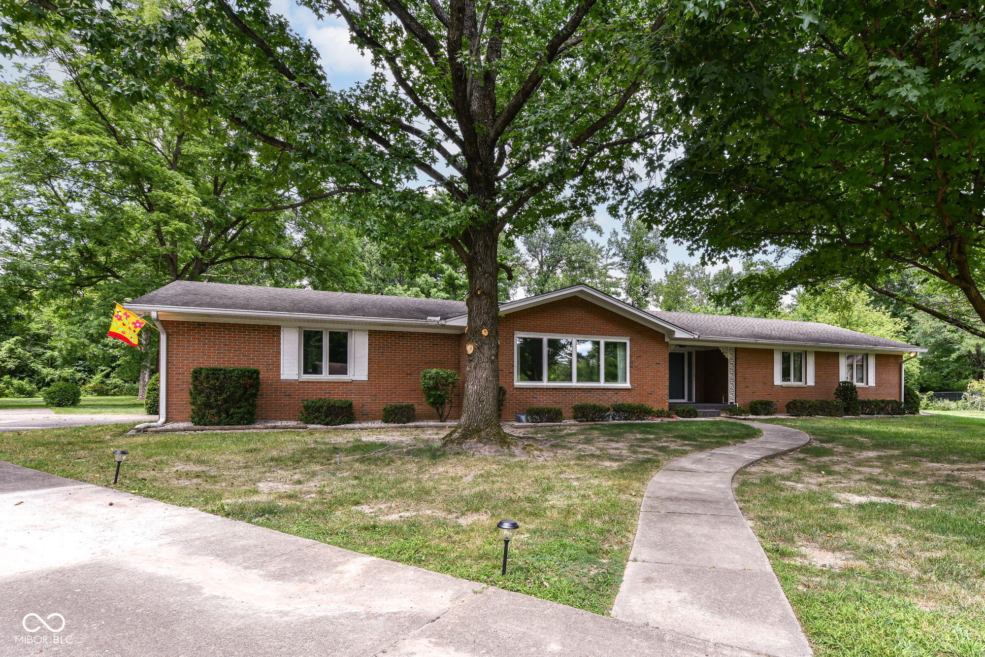 8836 Westminster Court, Indianapolis, IN, 46256 photo 4 of 40