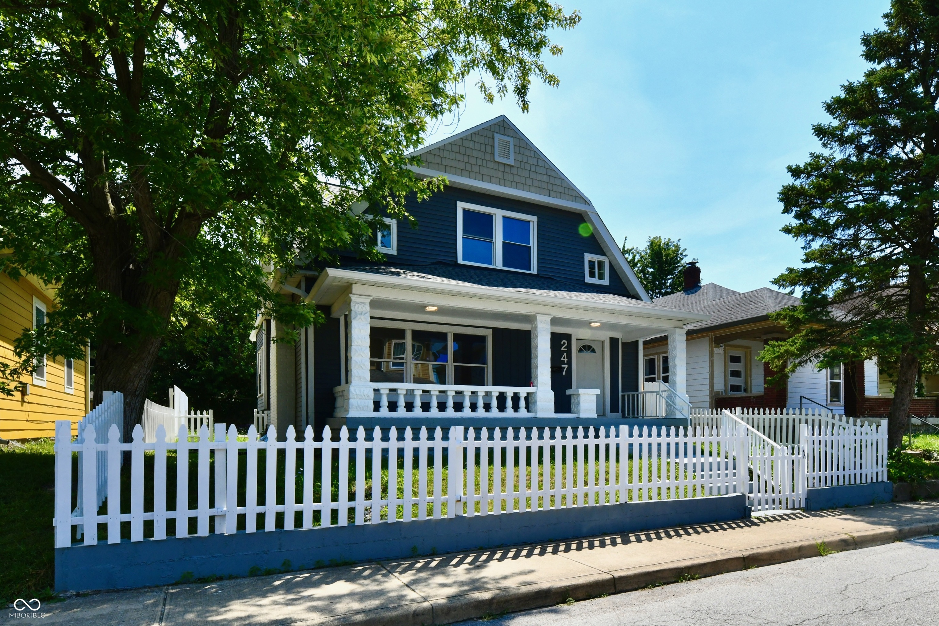 247 Hendricks Place, Indianapolis, IN, 46201 photo 4 of 53