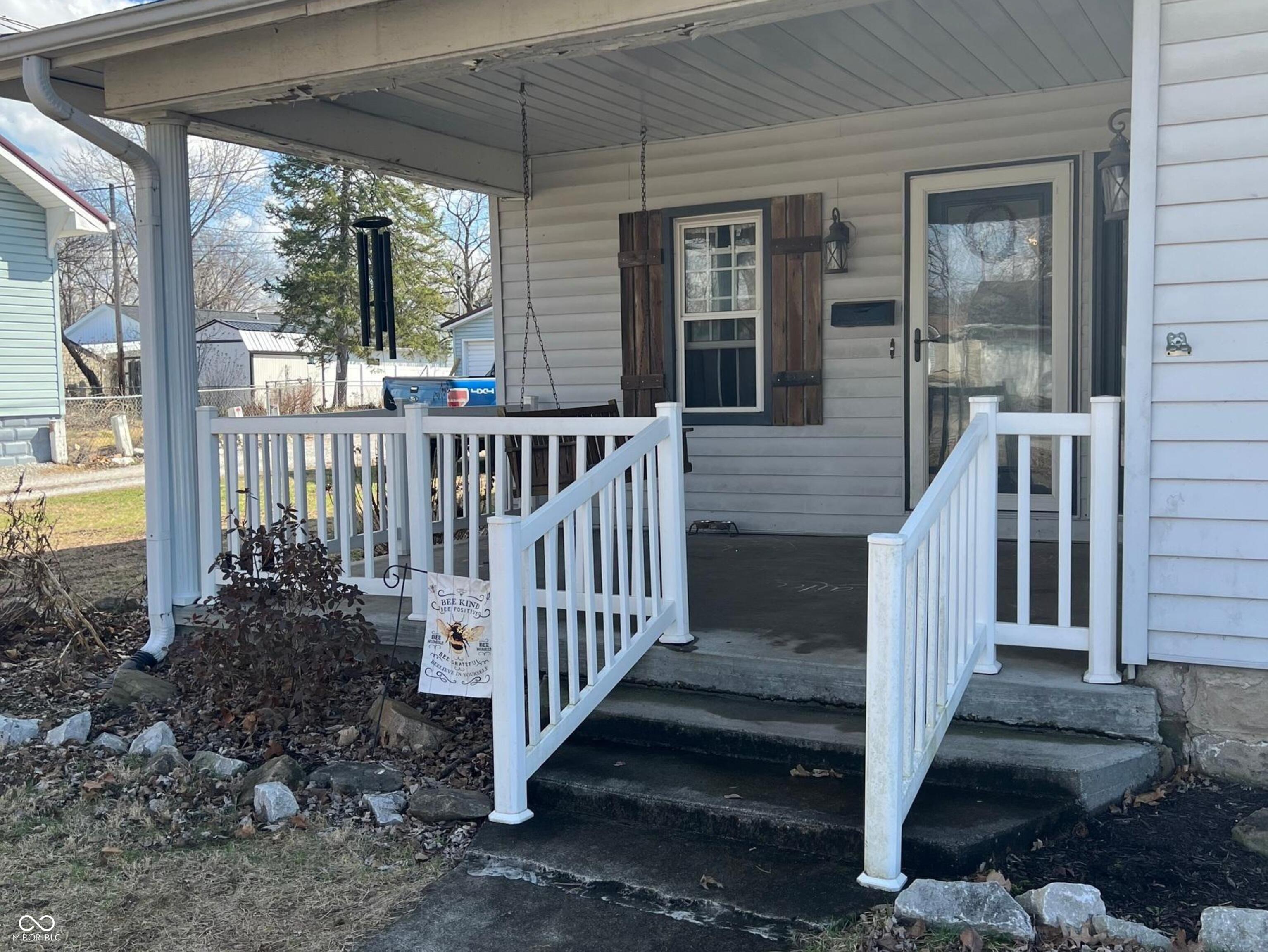726 Blackman Street, Clinton, IN, 47842 photo 4 of 87