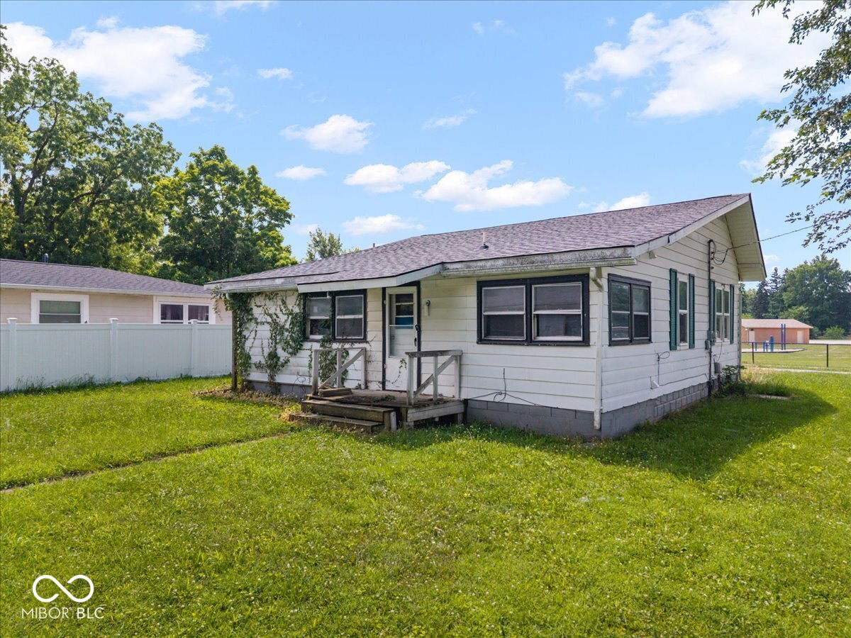 1530 Holland Street, Noblesville, IN, 46060 photo 4 of 28