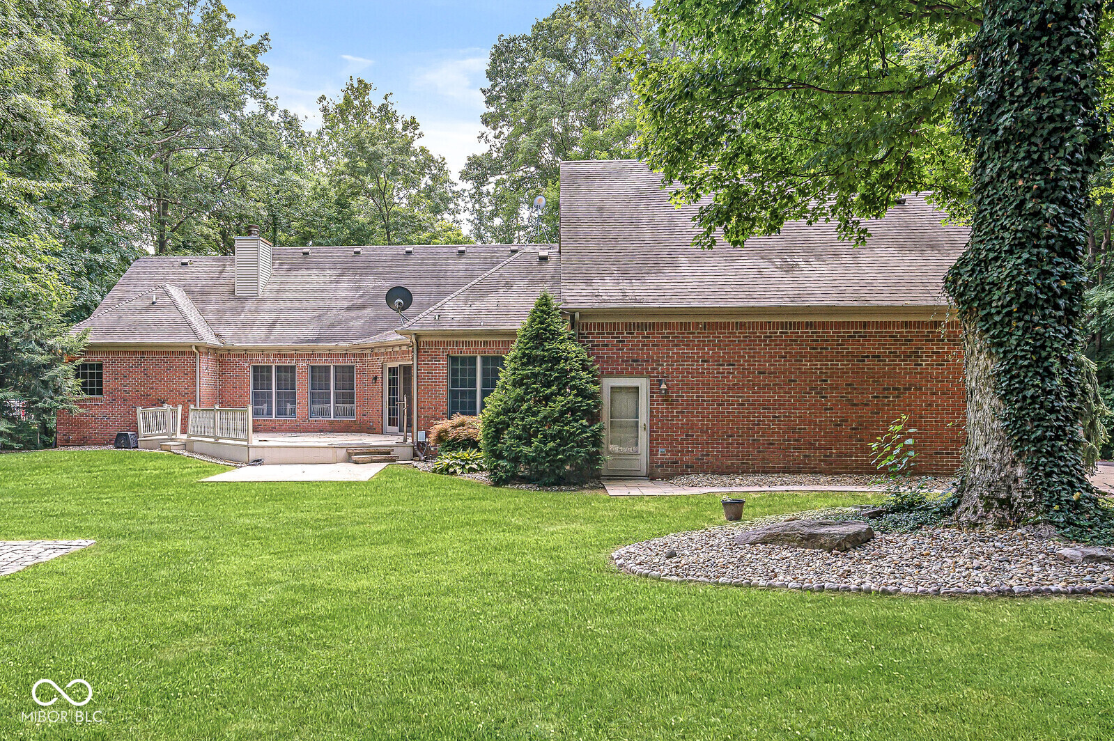 1332 S Oak Ridge Lane, Crawfordsville, IN, 47933 photo 4 of 71