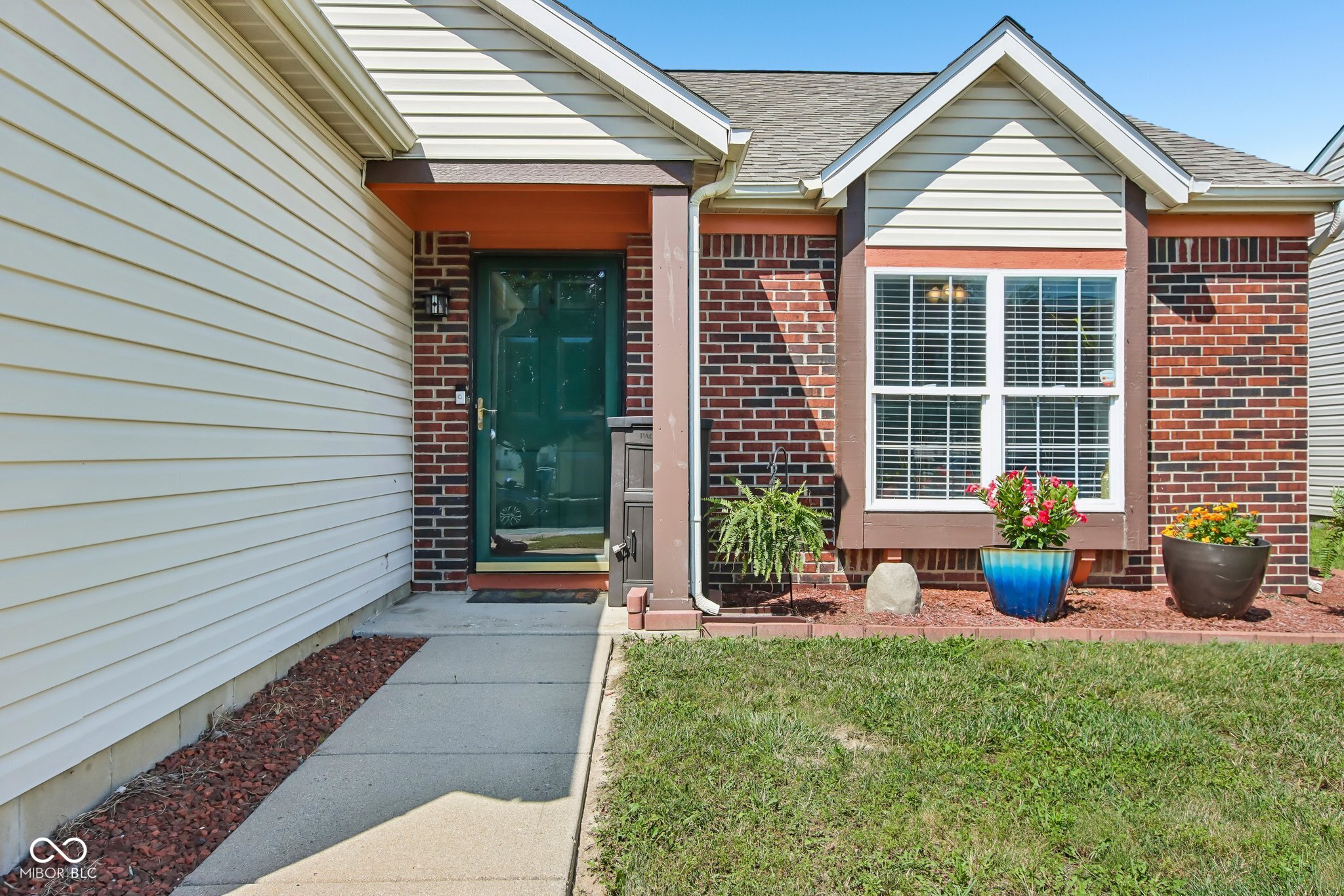 6641 Crestwell Lane, Indianapolis, IN, 46268 photo 4 of 28