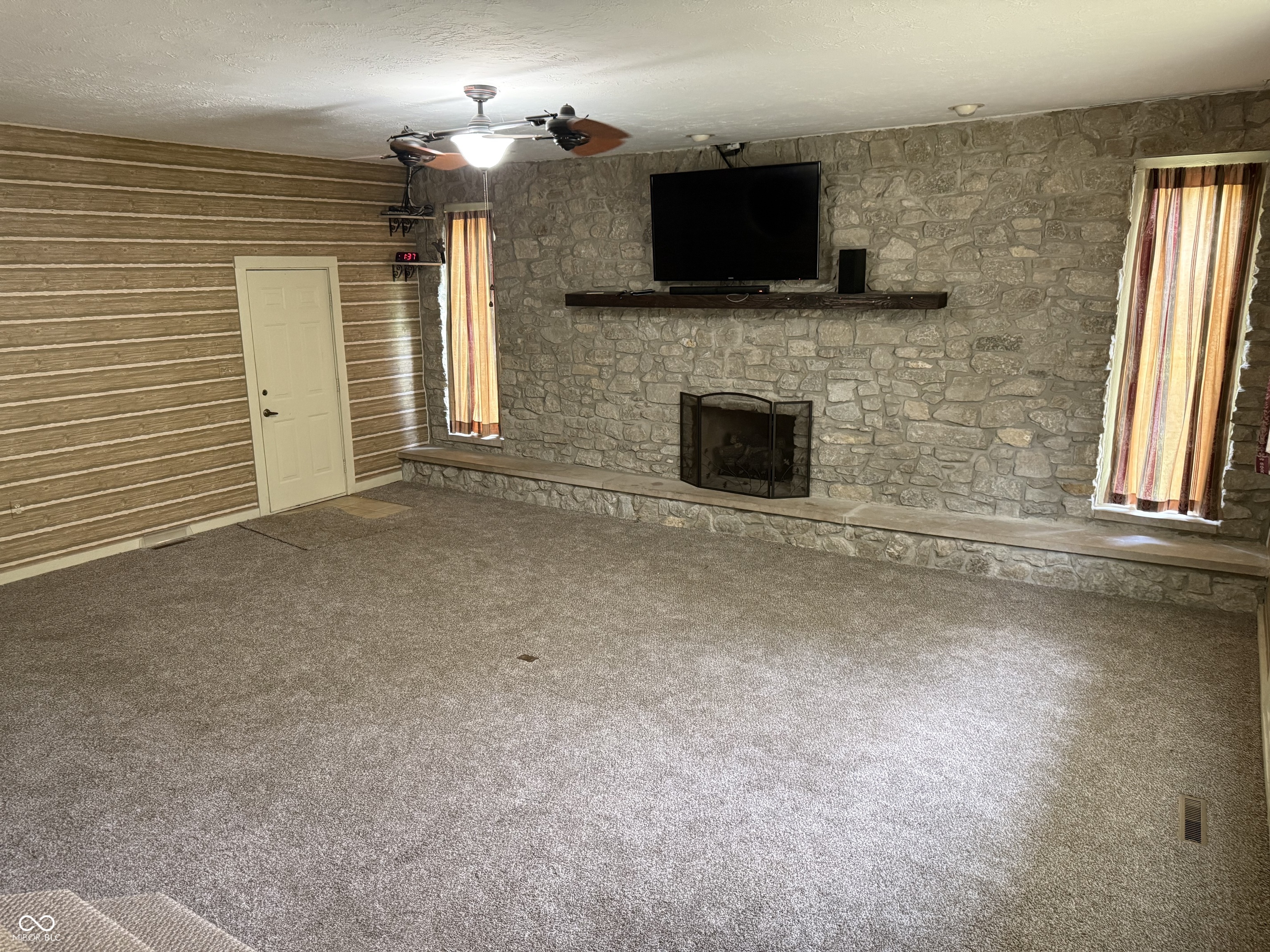 6648 McFarland Road, Indianapolis, IN, 46227 photo 4 of 33
