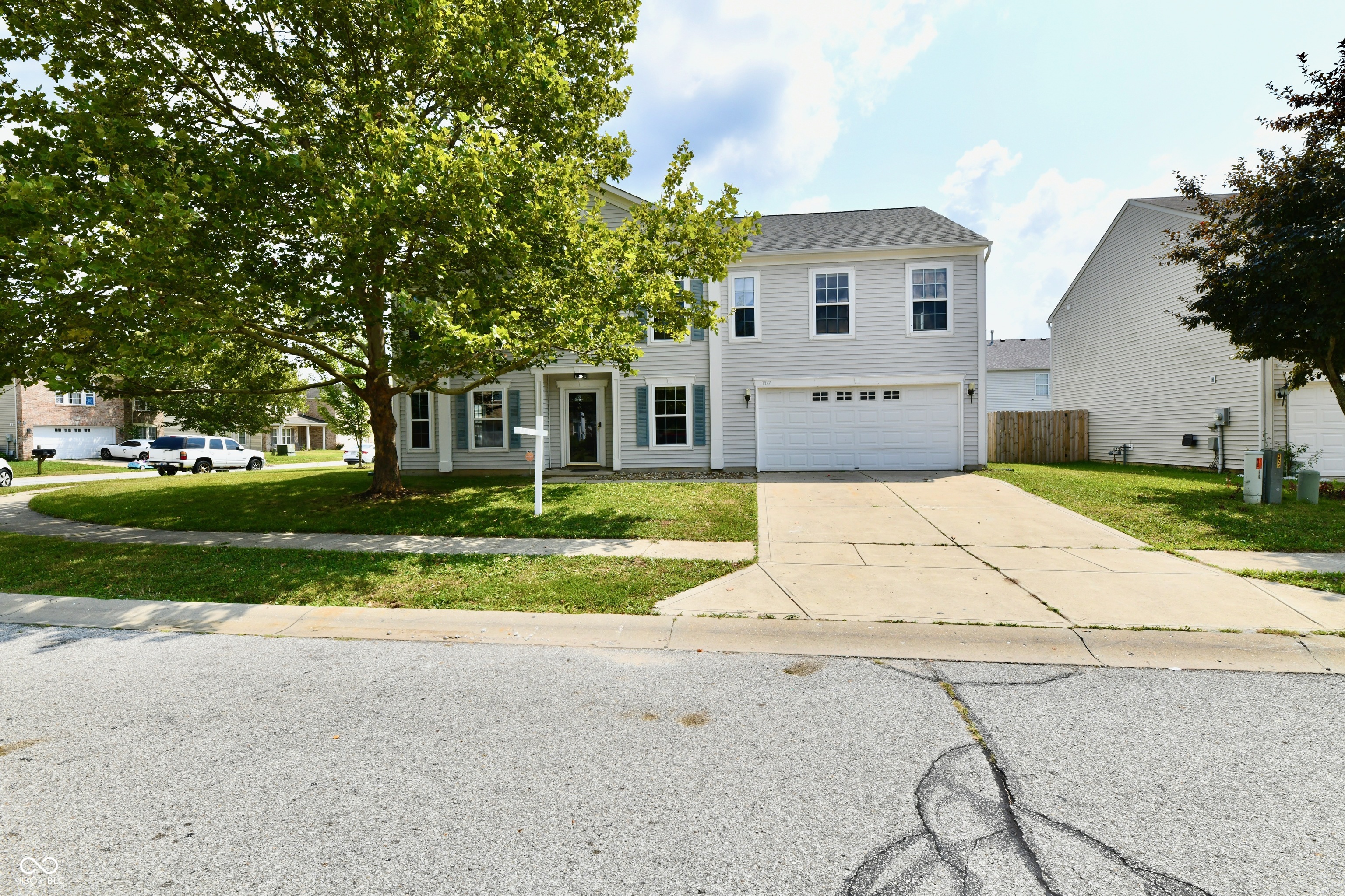 1377 Fortner Drive, Indianapolis, IN, 46231 photo 4 of 76