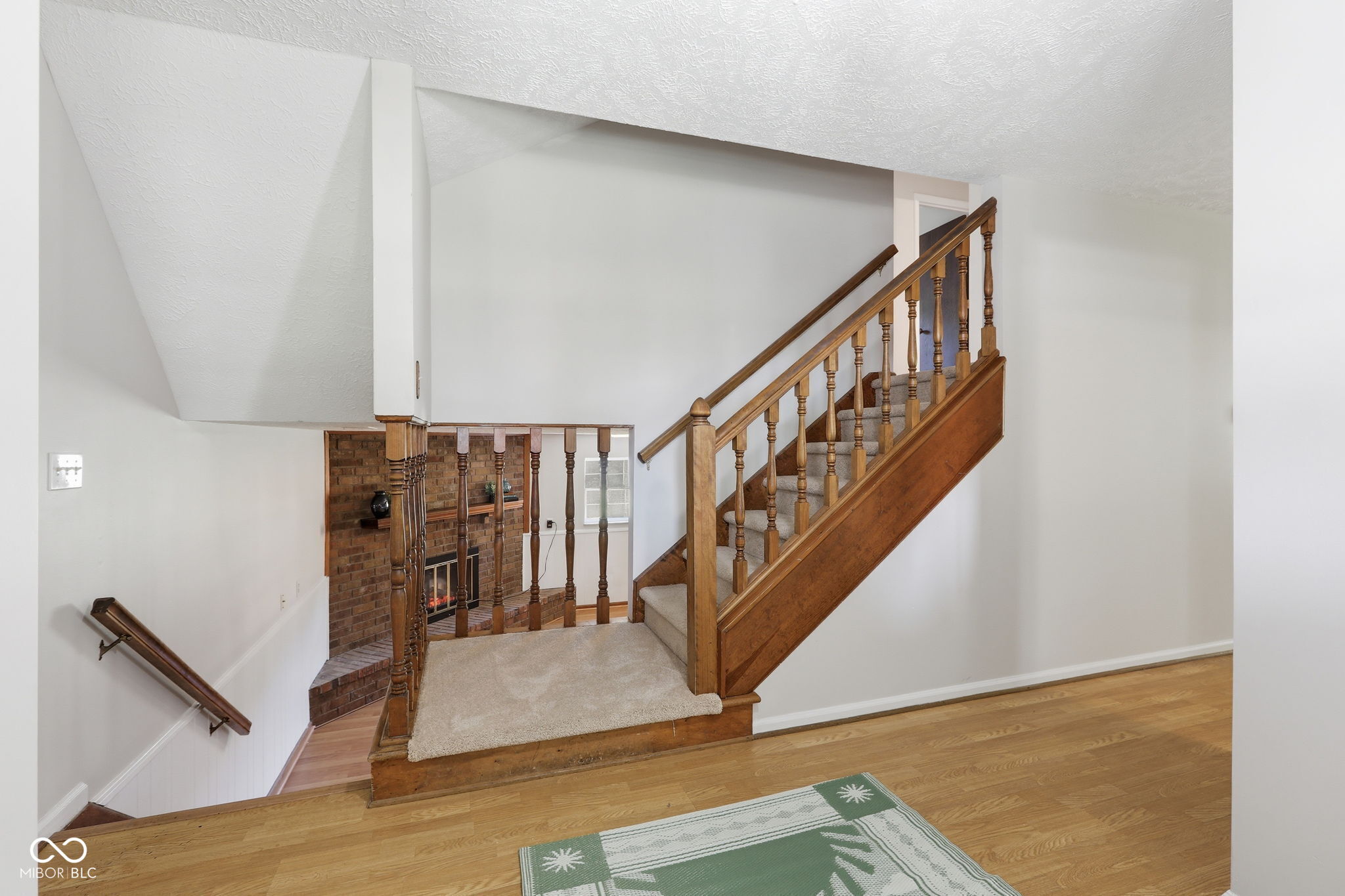 1503 Sandi Drive, Indianapolis, IN, 46260 photo 4 of 40