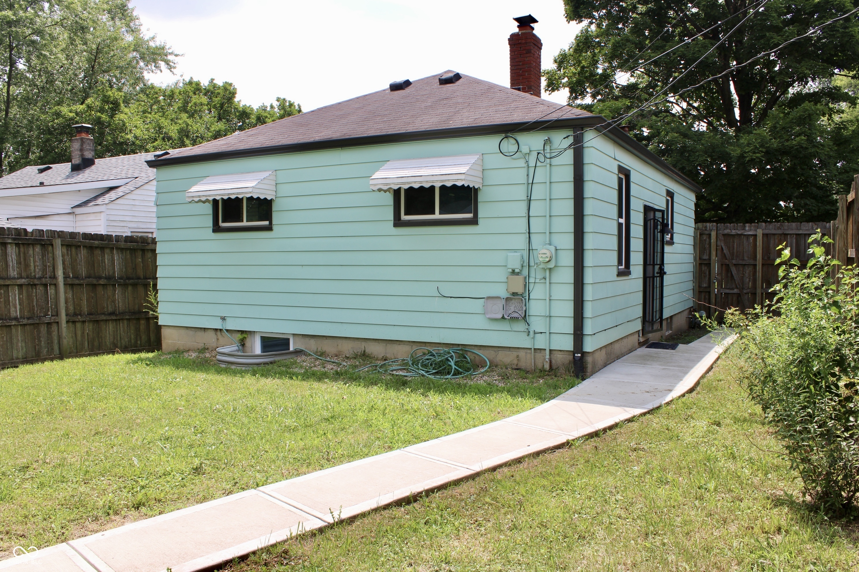 1709 N Euclid Avenue, Indianapolis, IN, 46218 photo 4 of 25