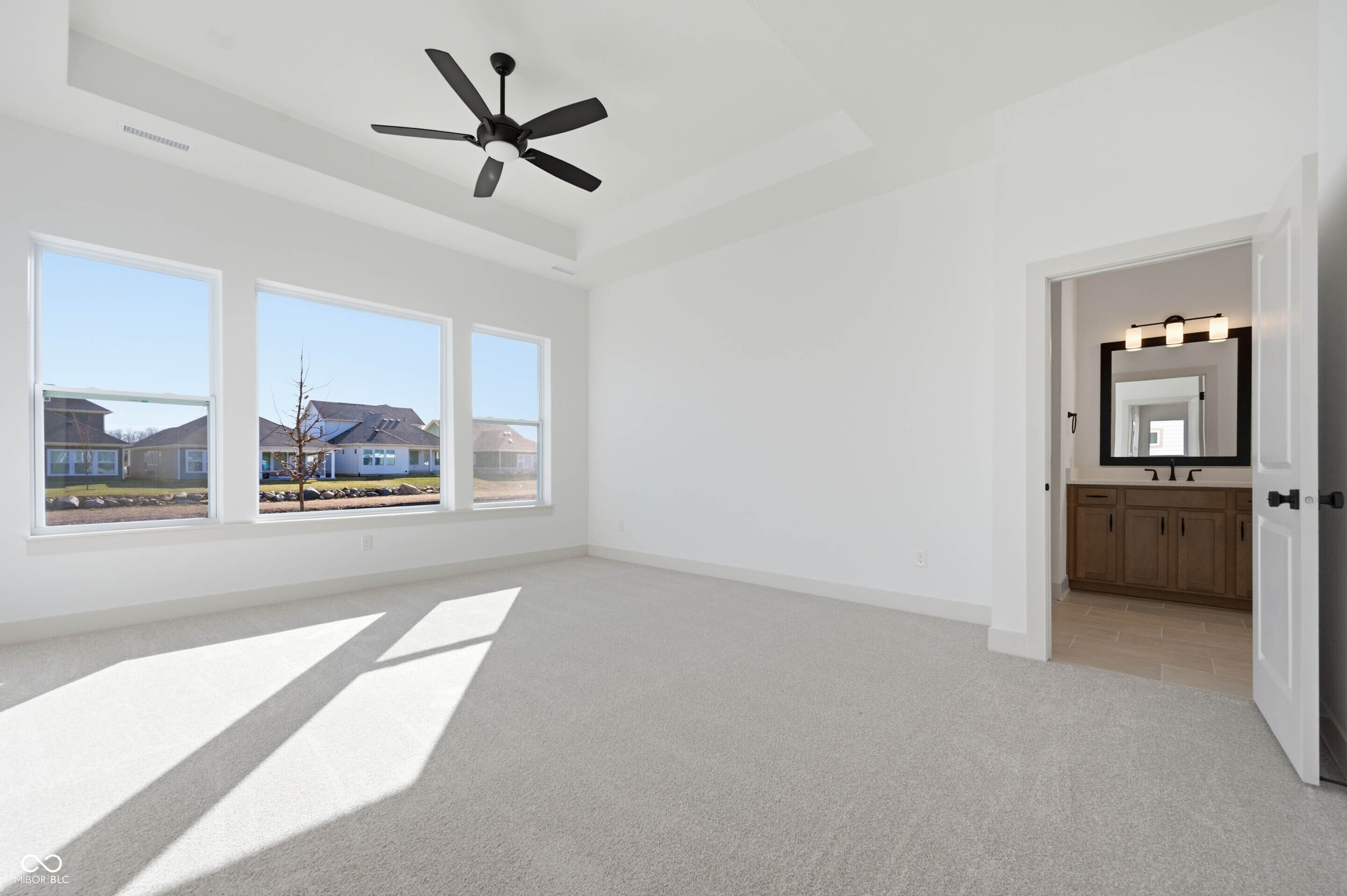 14367 Hidden Lakes Drive, Noblesville, IN, 46060 photo 4 of 11