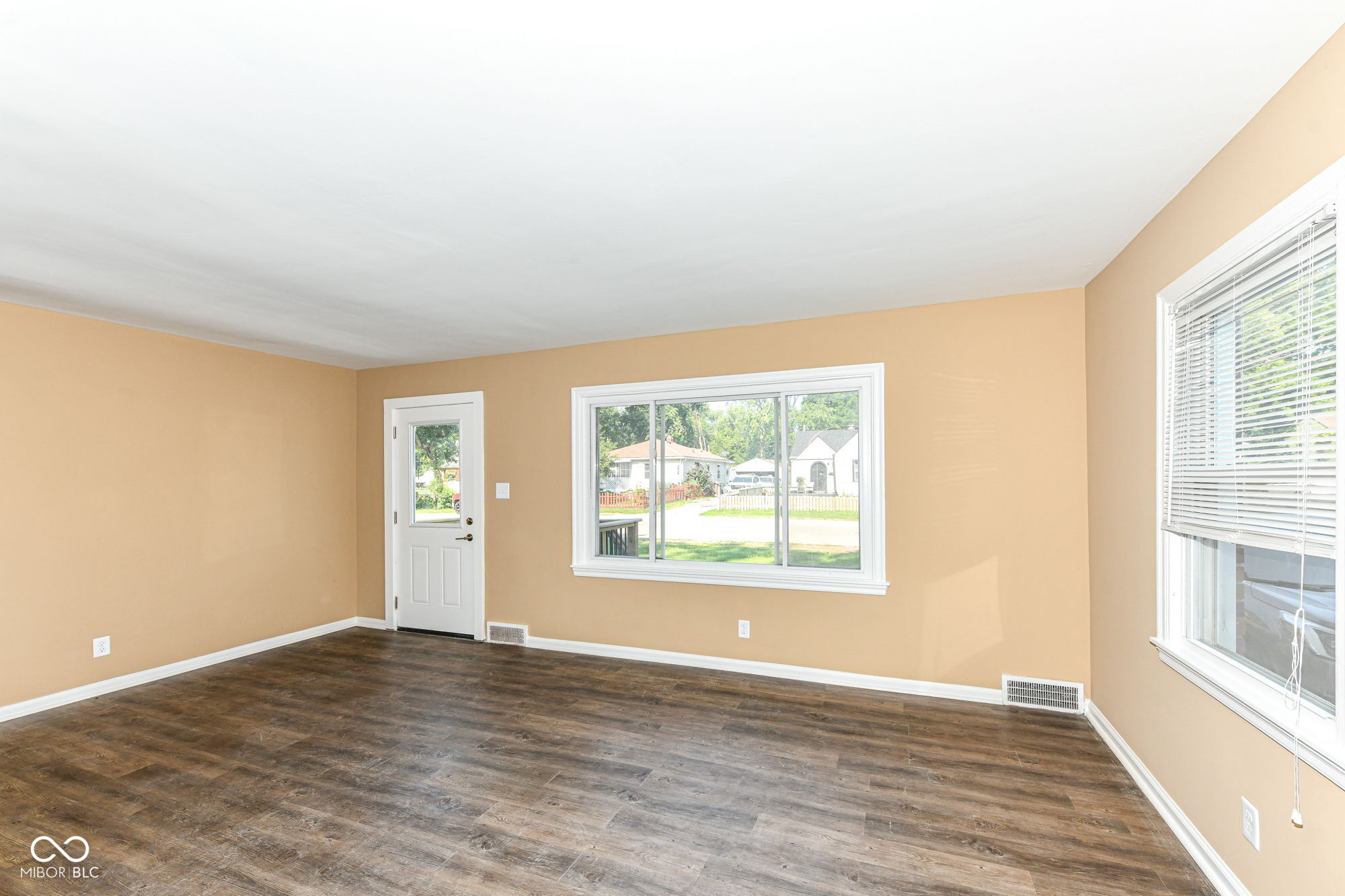 3616 N Dearborn Street, Indianapolis, IN, 46218 photo 4 of 13