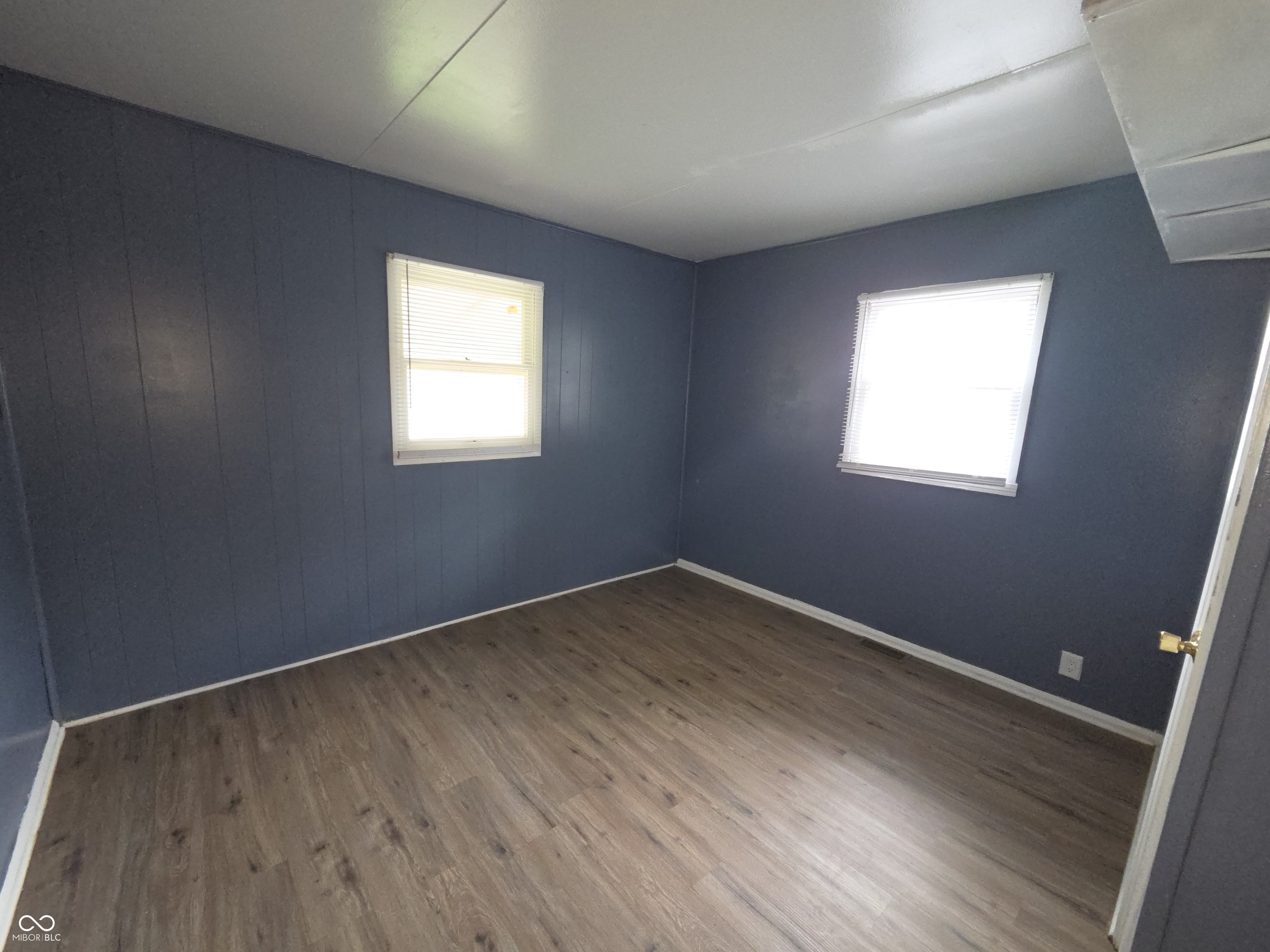 2422 N Goodlet Avenue, Indianapolis, IN, 46222 photo 4 of 14