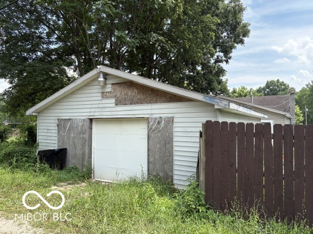 1112 W 18th Street, Muncie, IN, 47302 photo 4 of 4