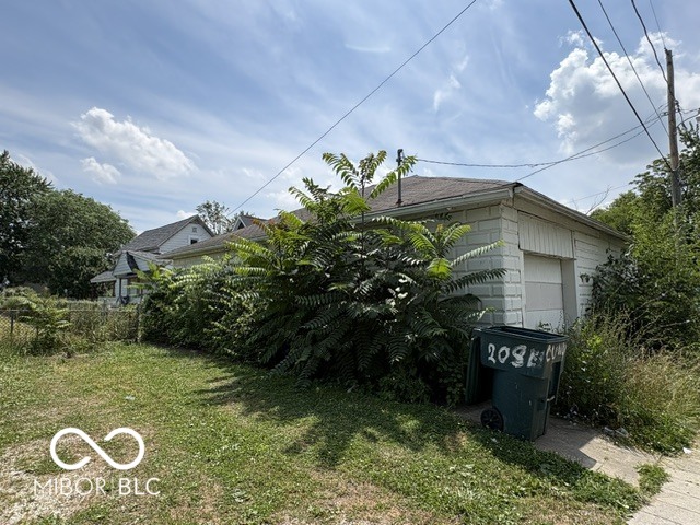 208 E 8th Street, Muncie, IN, 47302 photo 4 of 5