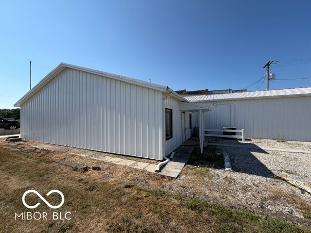 103 N Washington Street, Frankton, IN, 46044 photo 4 of 23