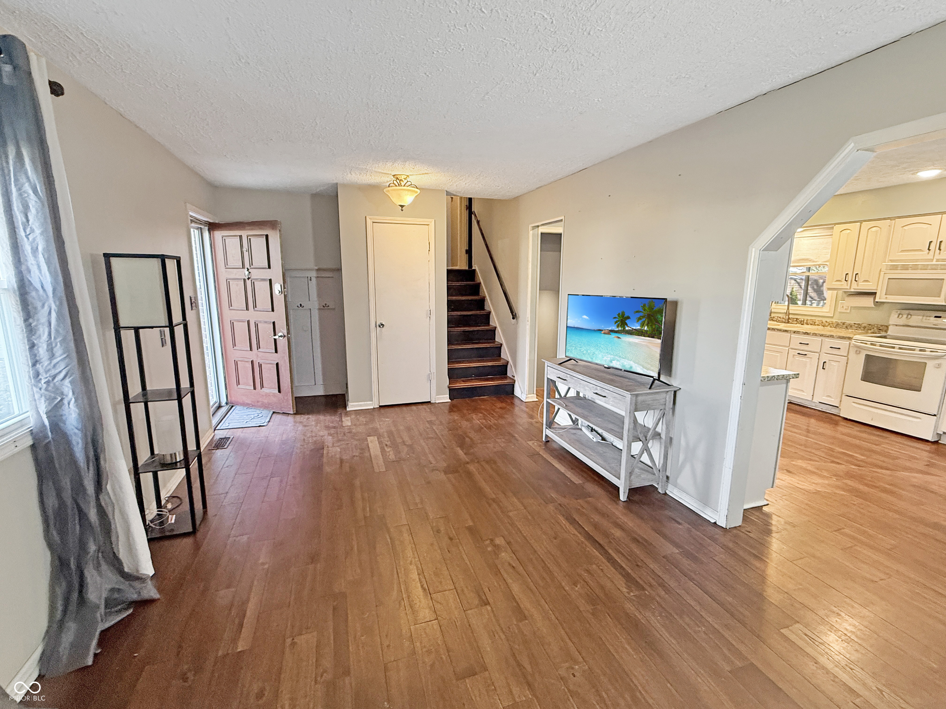 711 Front Royal Drive, Indianapolis, IN, 46227 photo 4 of 19