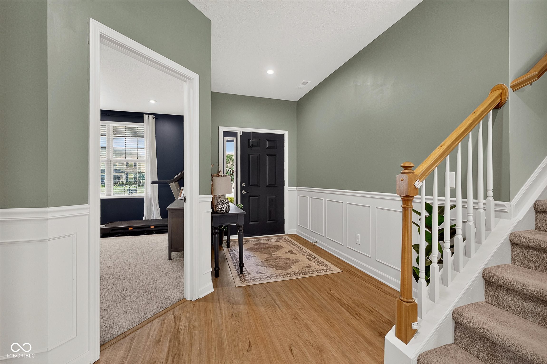 6779 Oakcrest Drive, McCordsville, IN, 46055 photo 4 of 37