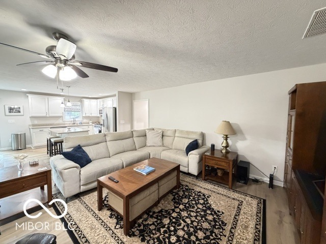 509 Fancy Street, Covington, IN, 47932 photo 4 of 27
