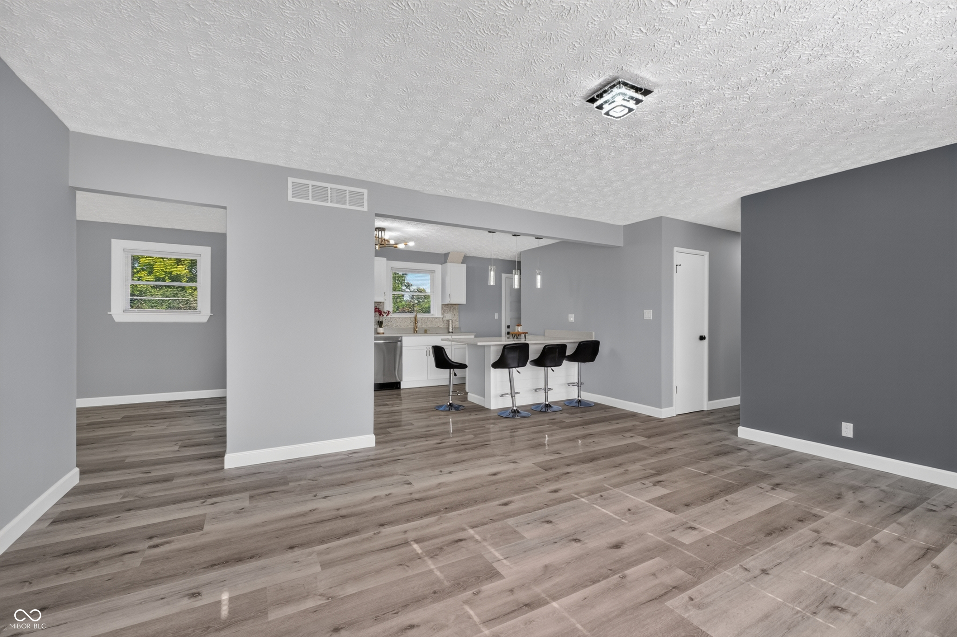 5262 Mark Lane, Indianapolis, IN, 46226 photo 4 of 30