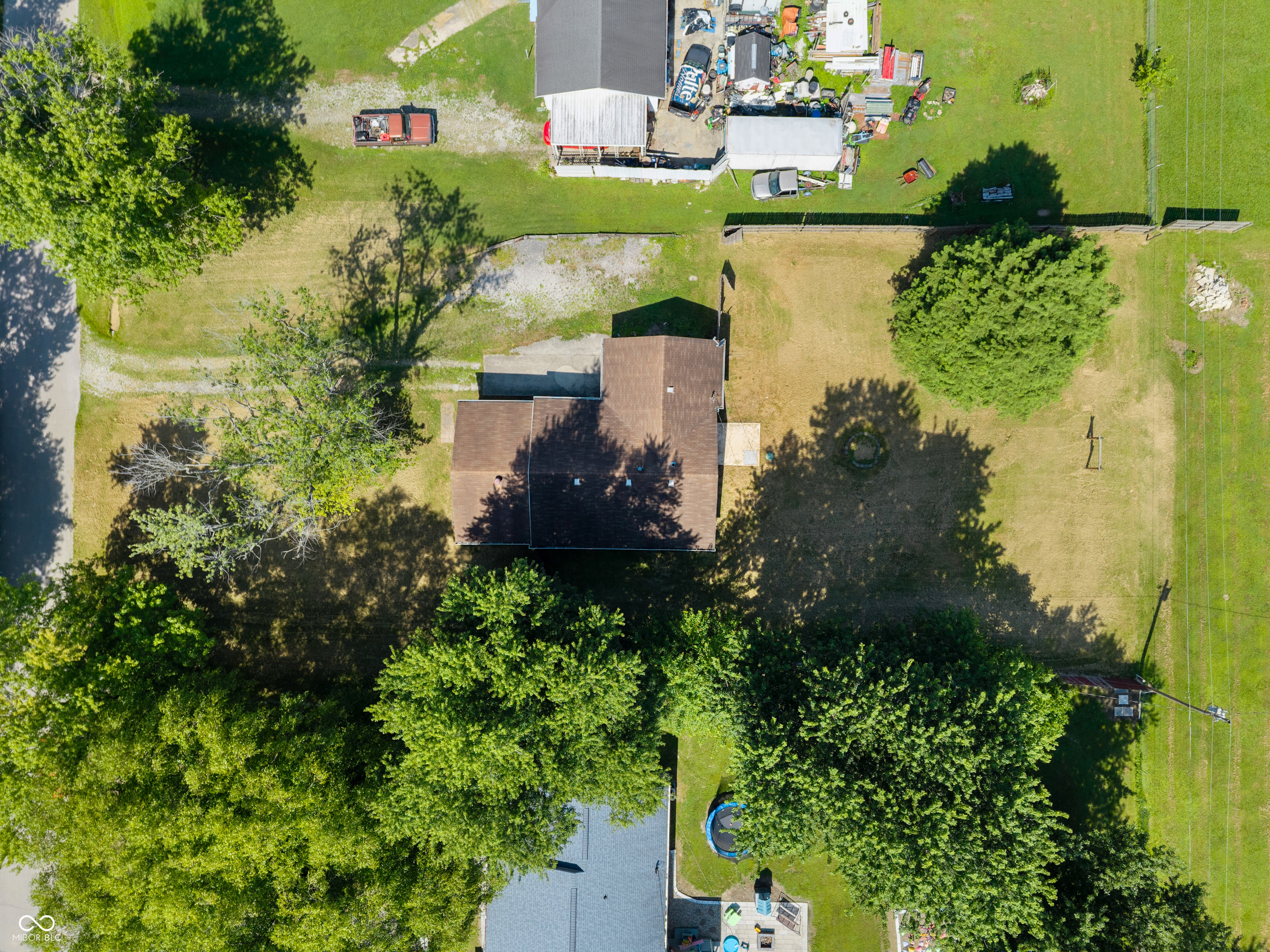 353 Trinton Circle, Bedford, IN, 47421 photo 4 of 26