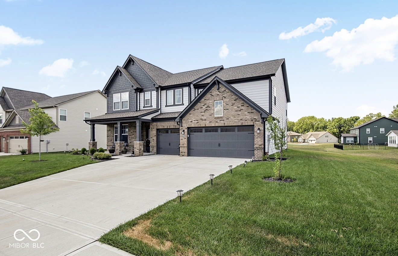 4228 Brocket Drive, Greenwood, IN, 46143 photo 4 of 48