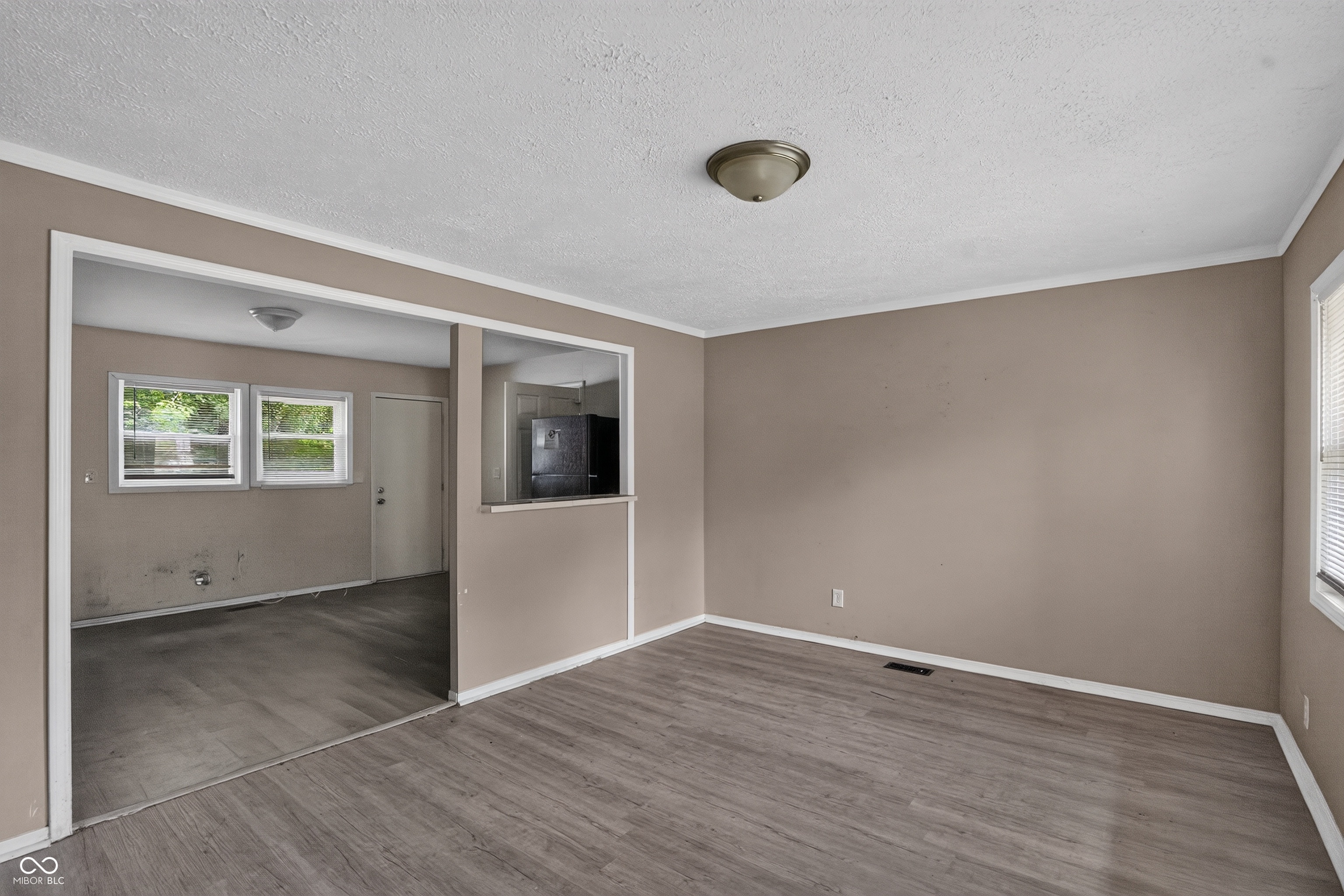 9508 Baker Court, Indianapolis, IN, 46235 photo 4 of 20