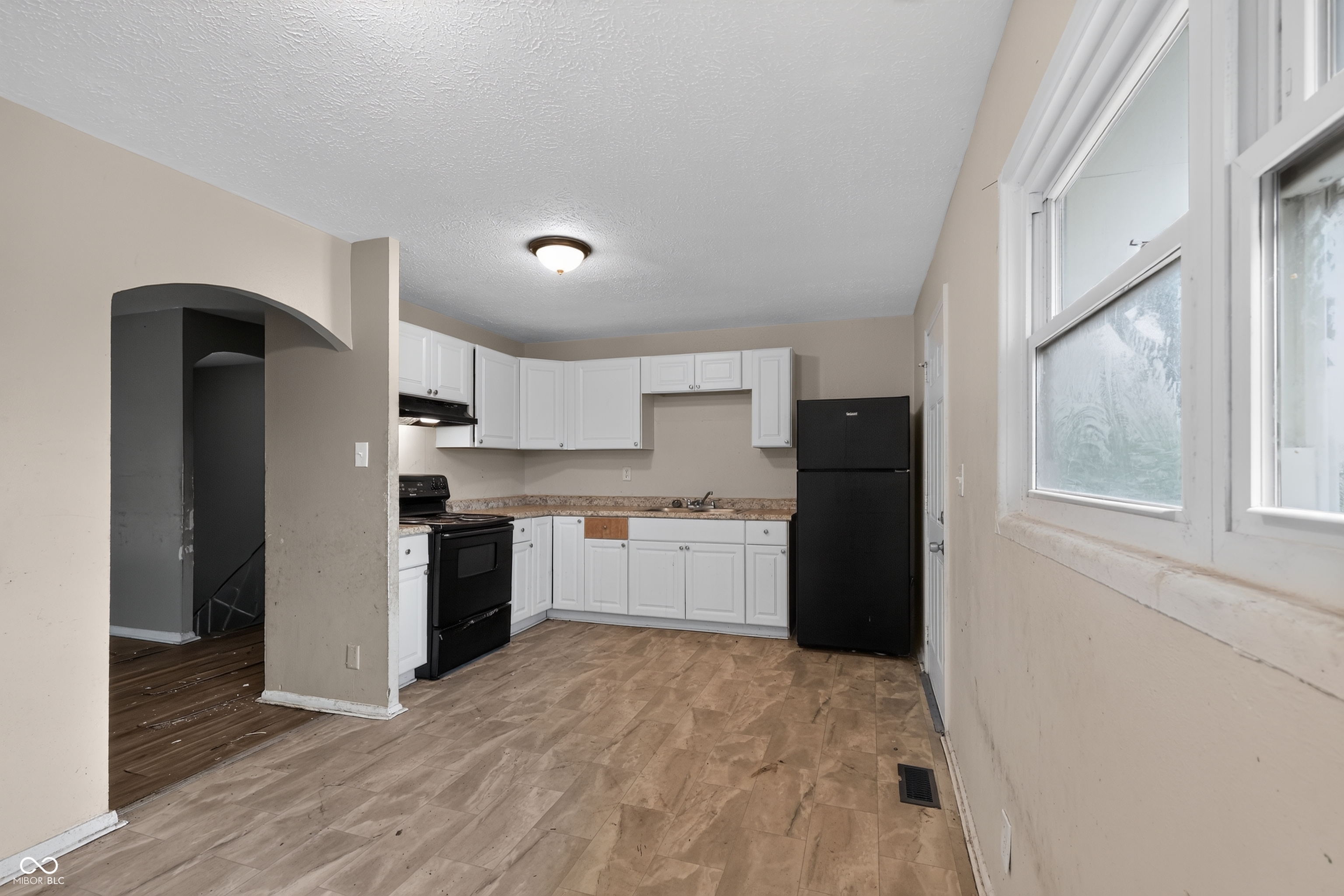 3651 Decamp Drive, Indianapolis, IN, 46226 photo 4 of 16