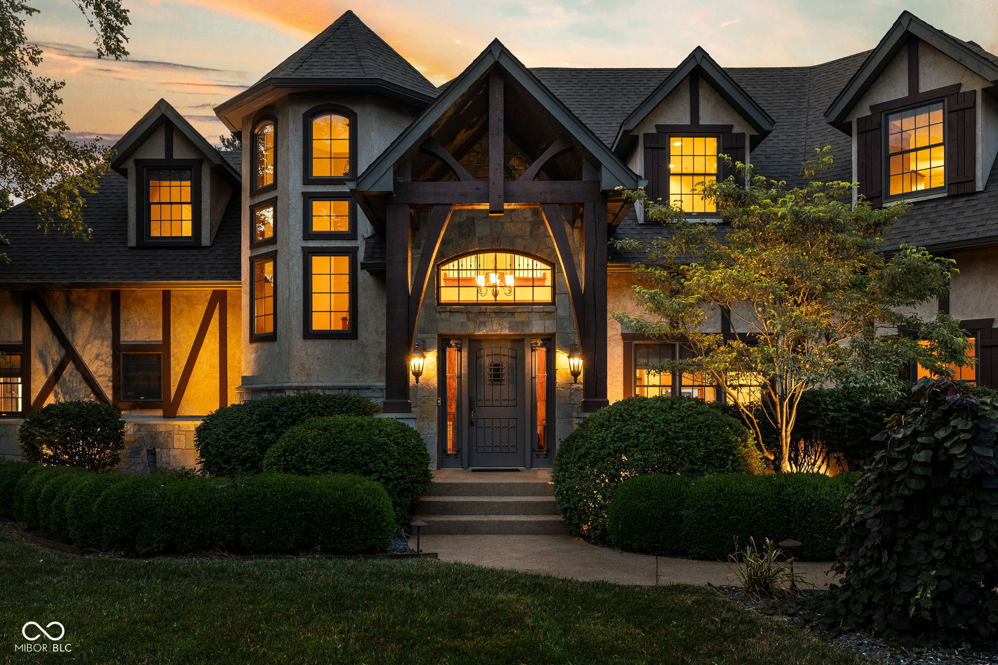 992 W Stones Crossing Road, Greenwood, IN, 46143 photo 4 of 106