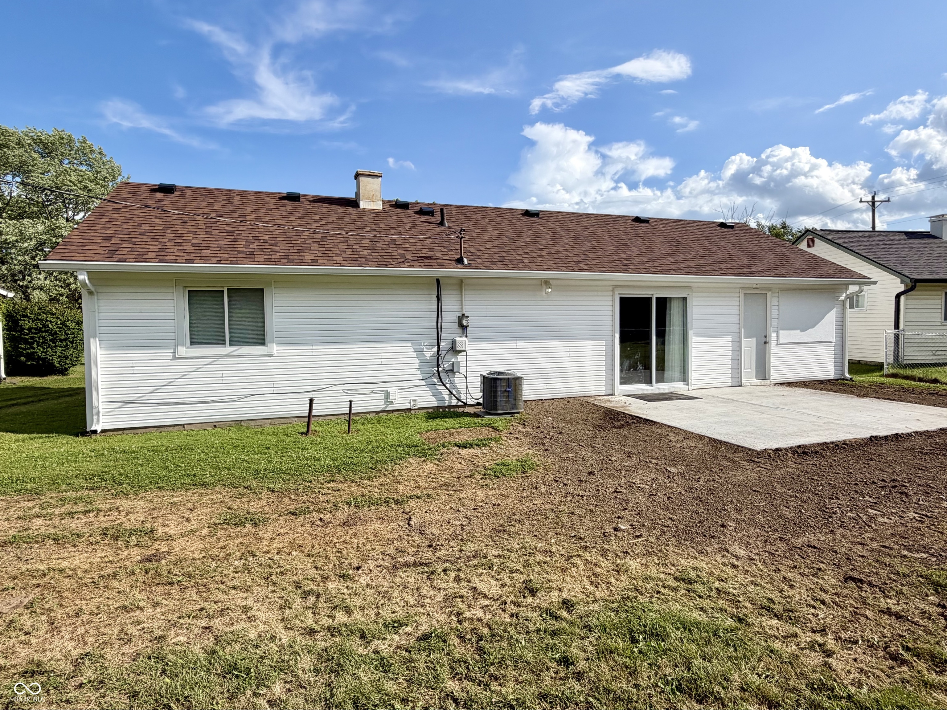 55 Crestview, Greenwood, IN, 46143 photo 4 of 16