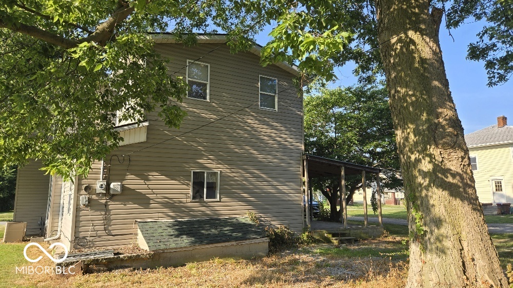 1602 S D Street, Elwood, IN, 46036 photo 4 of 16