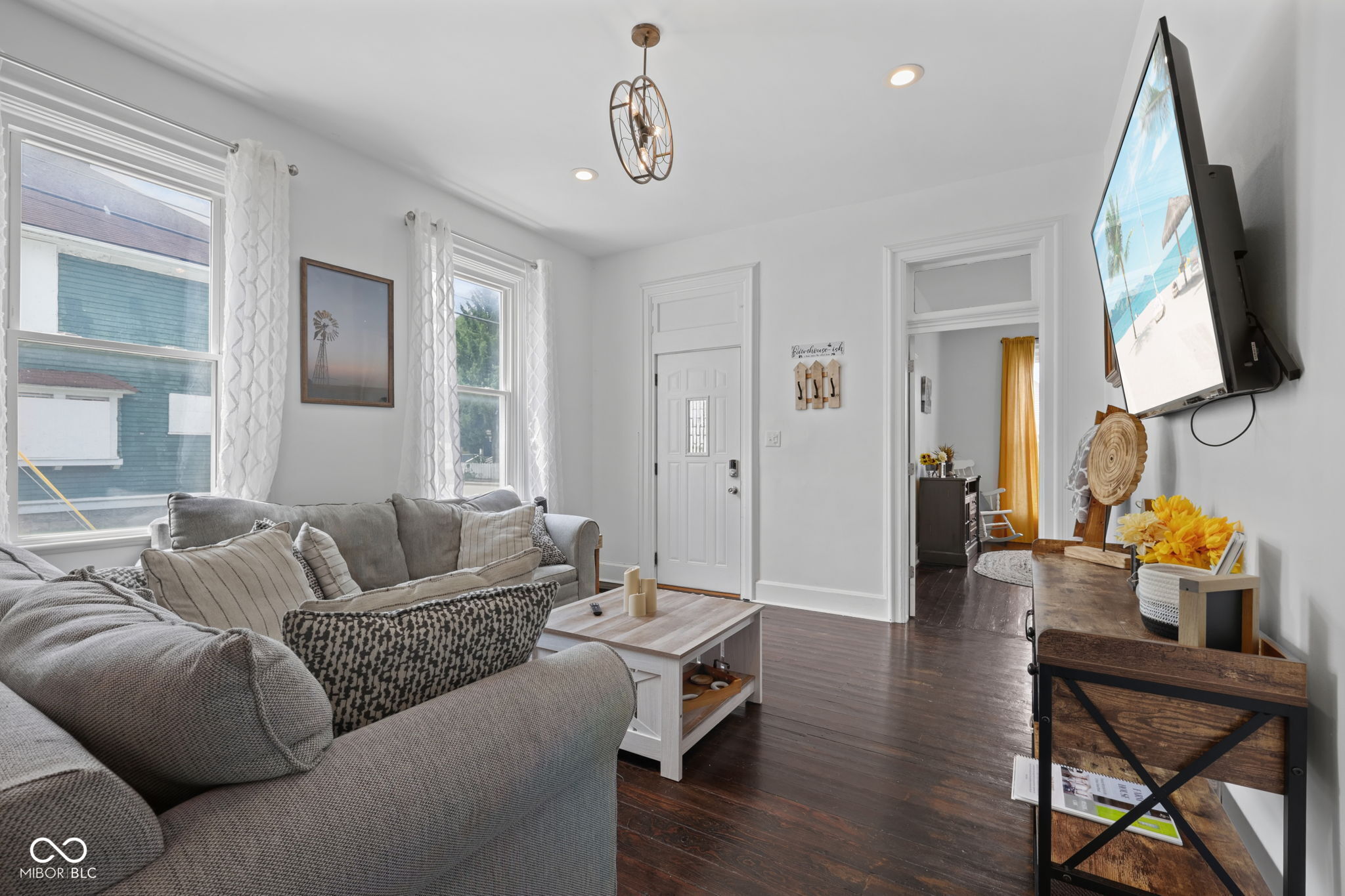 1361 Union Street, Indianapolis, IN, 46225 photo 4 of 29