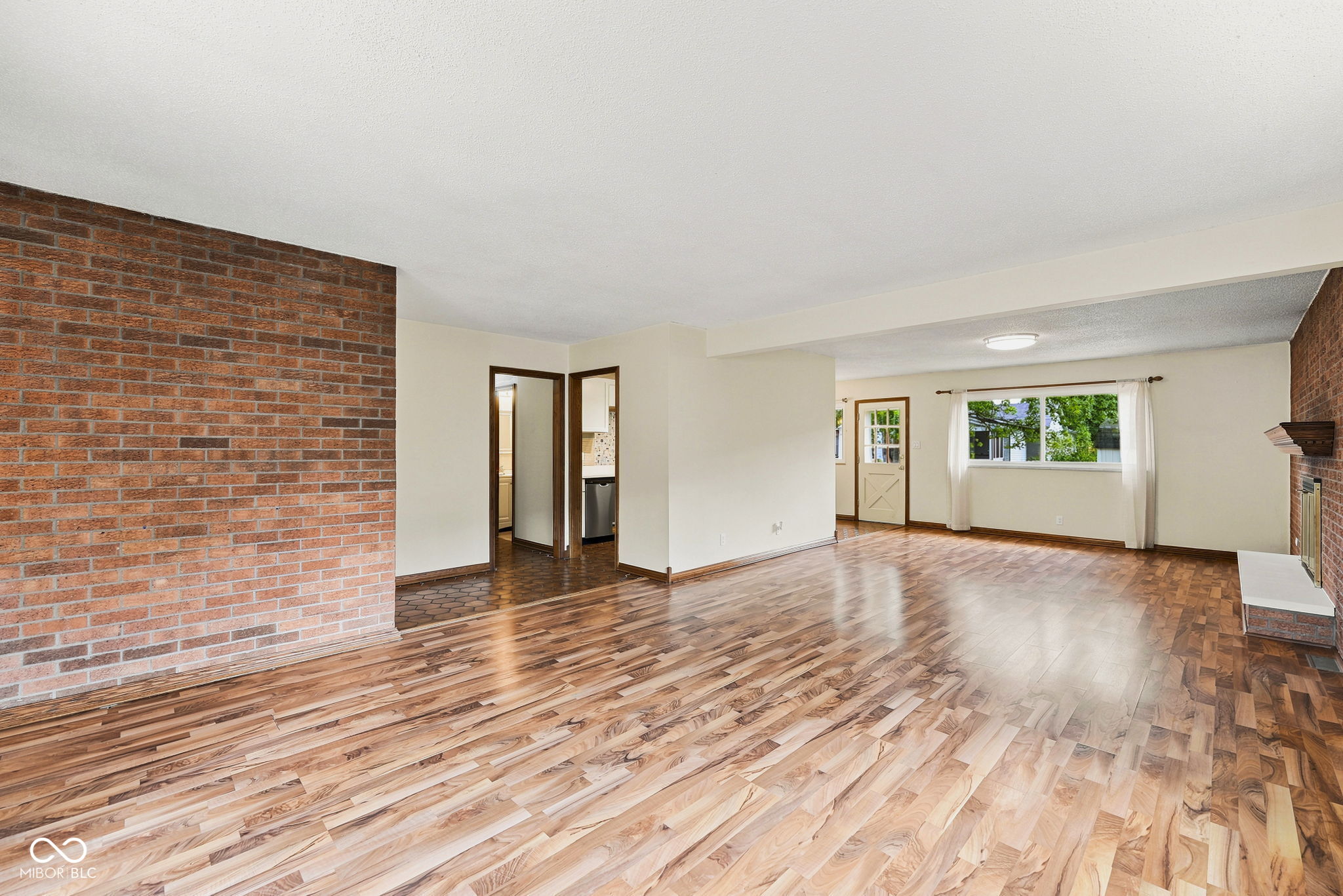 5803 Elaine Street, Indianapolis, IN, 46224 photo 4 of 37