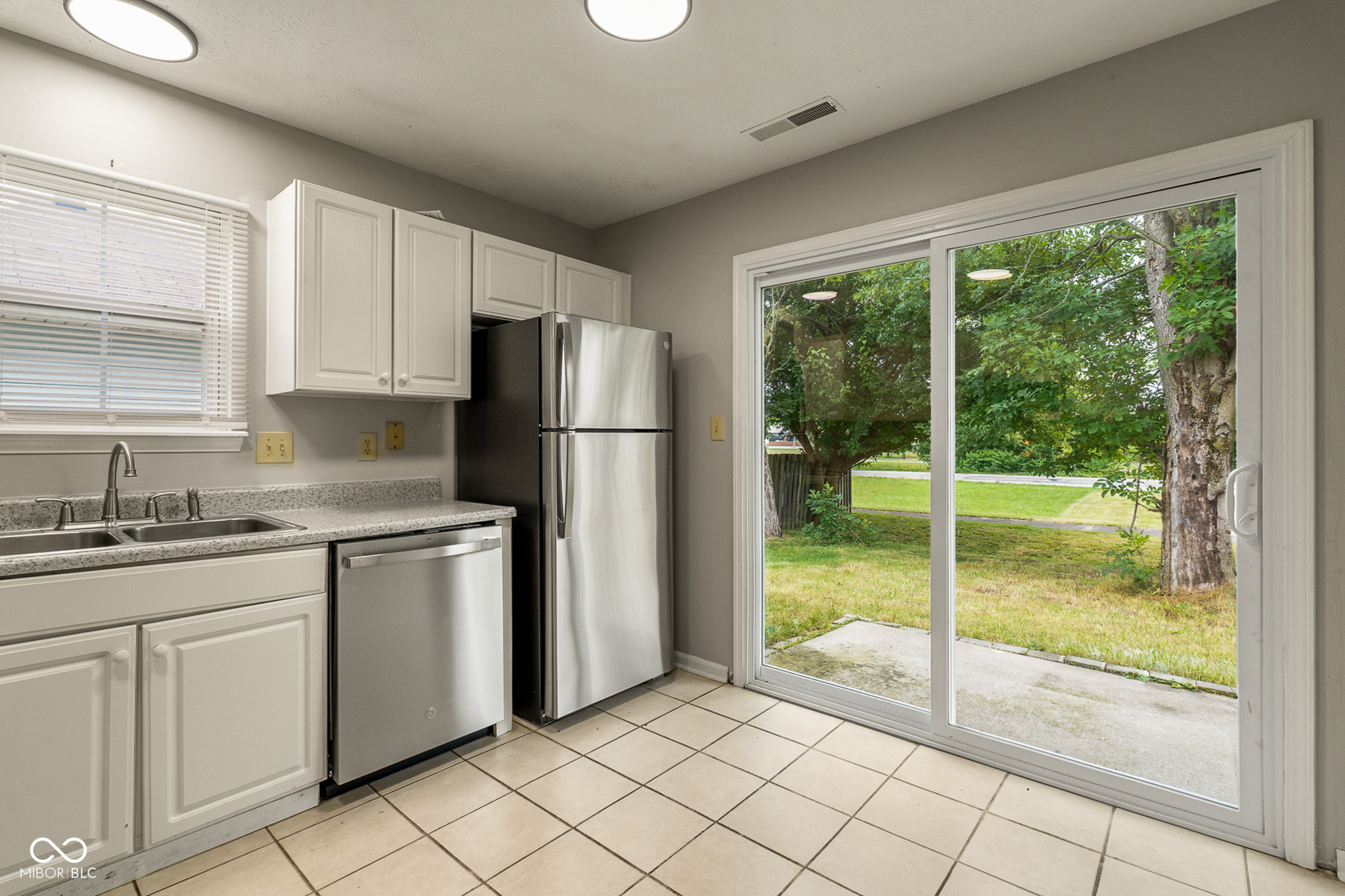 7037 Dewester Drive, Indianapolis, IN, 46236 photo 4 of 22