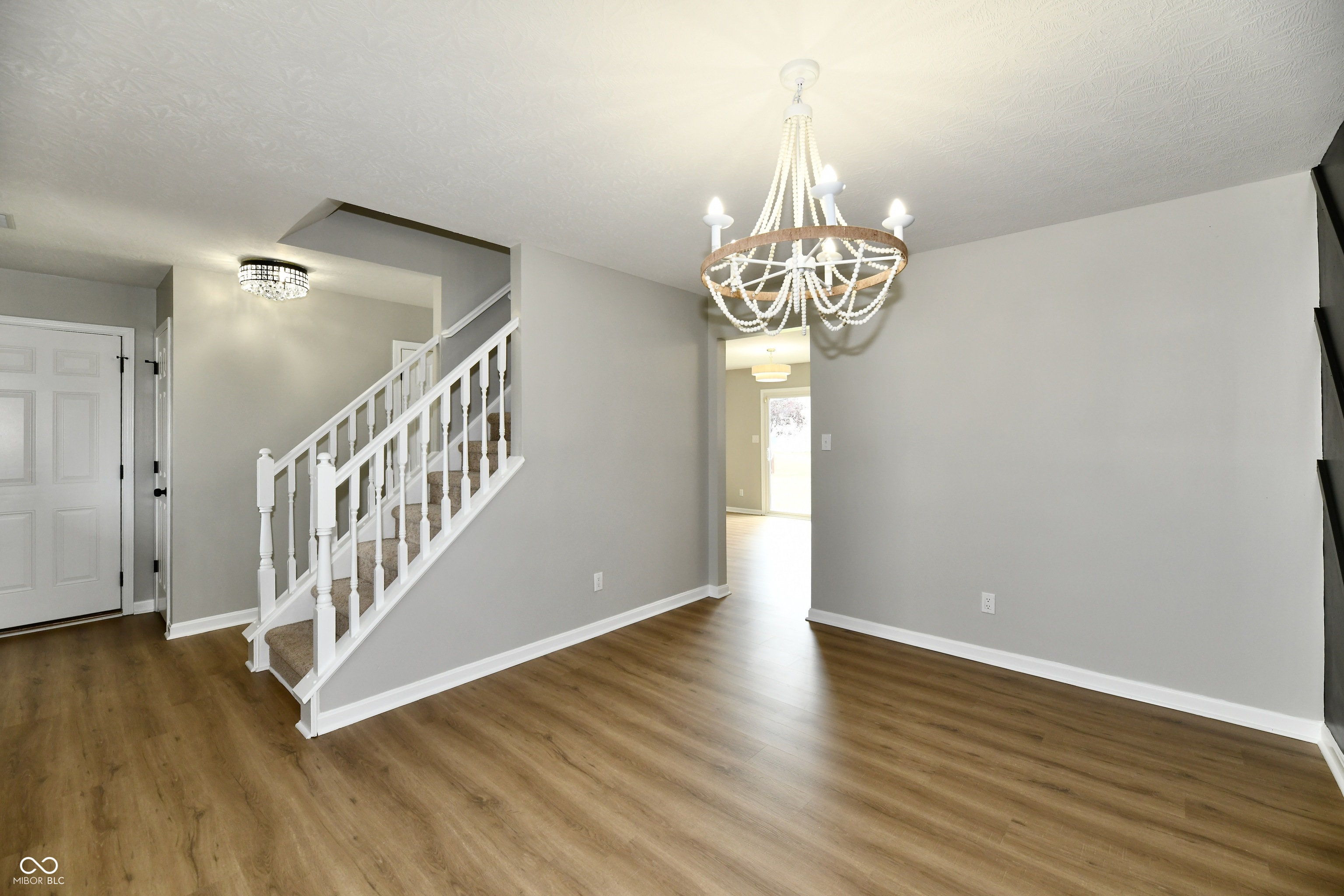 2560 Cabin Hill Road, Indianapolis, IN, 46229 photo 4 of 34