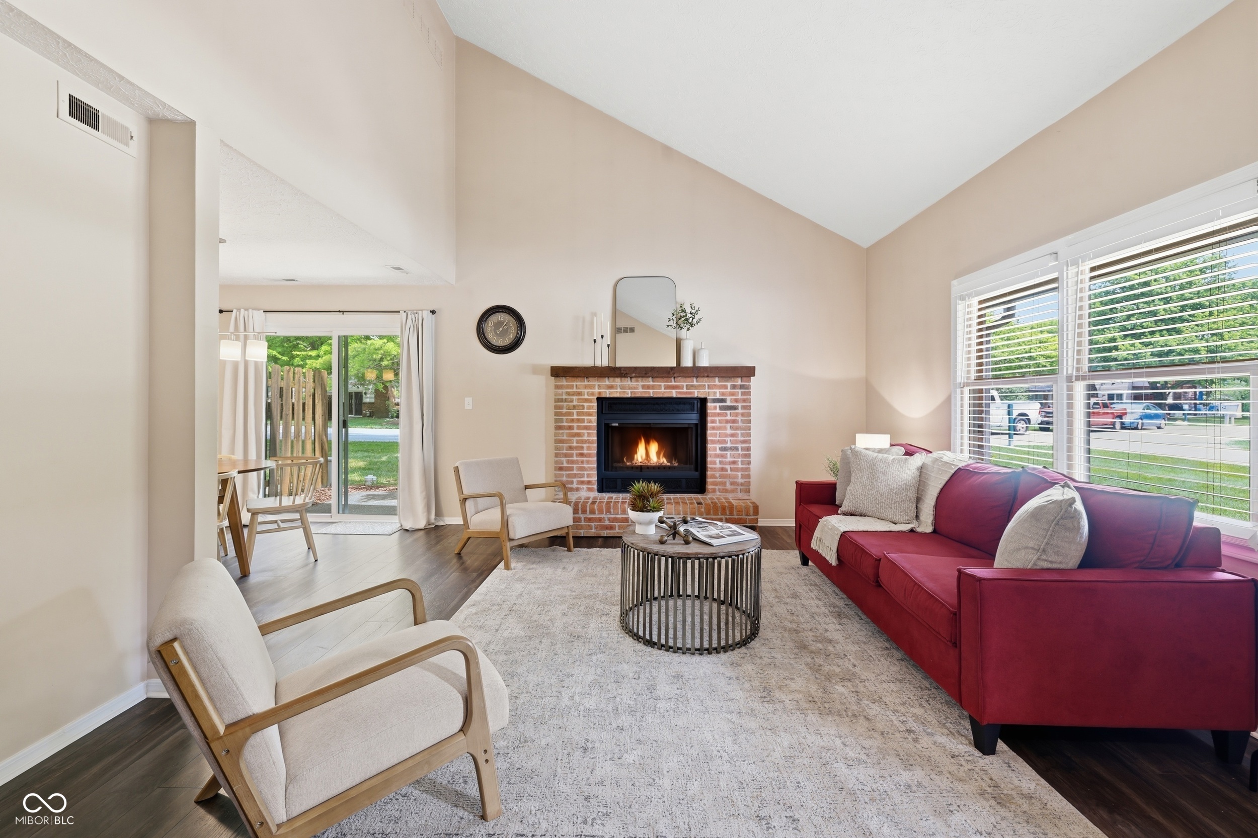 7548 Castleton Farms West Drive, Indianapolis, IN, 46256 photo 4 of 25