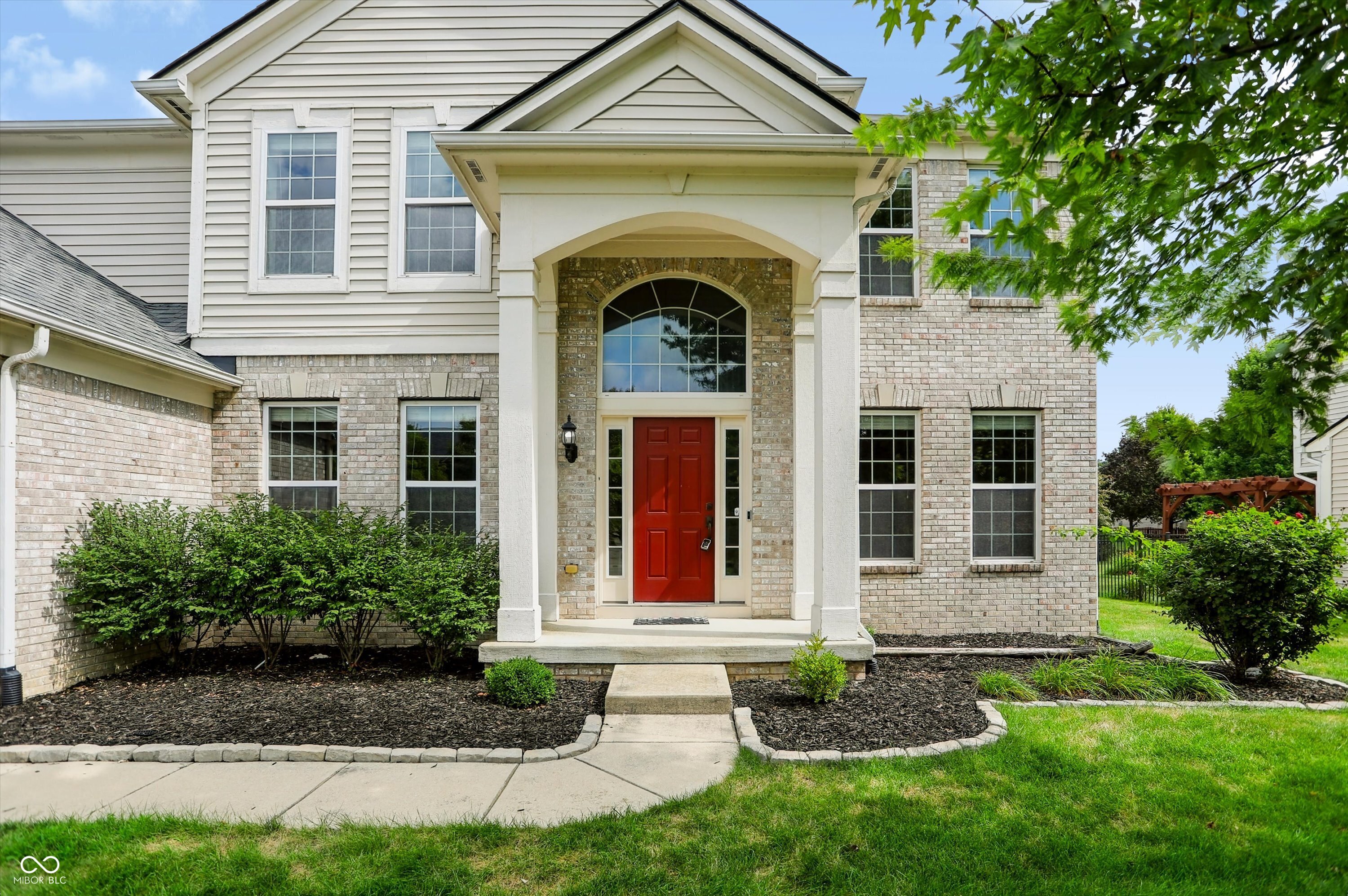 11636 Millbury Drive, Fishers, IN, 46037 photo 4 of 73